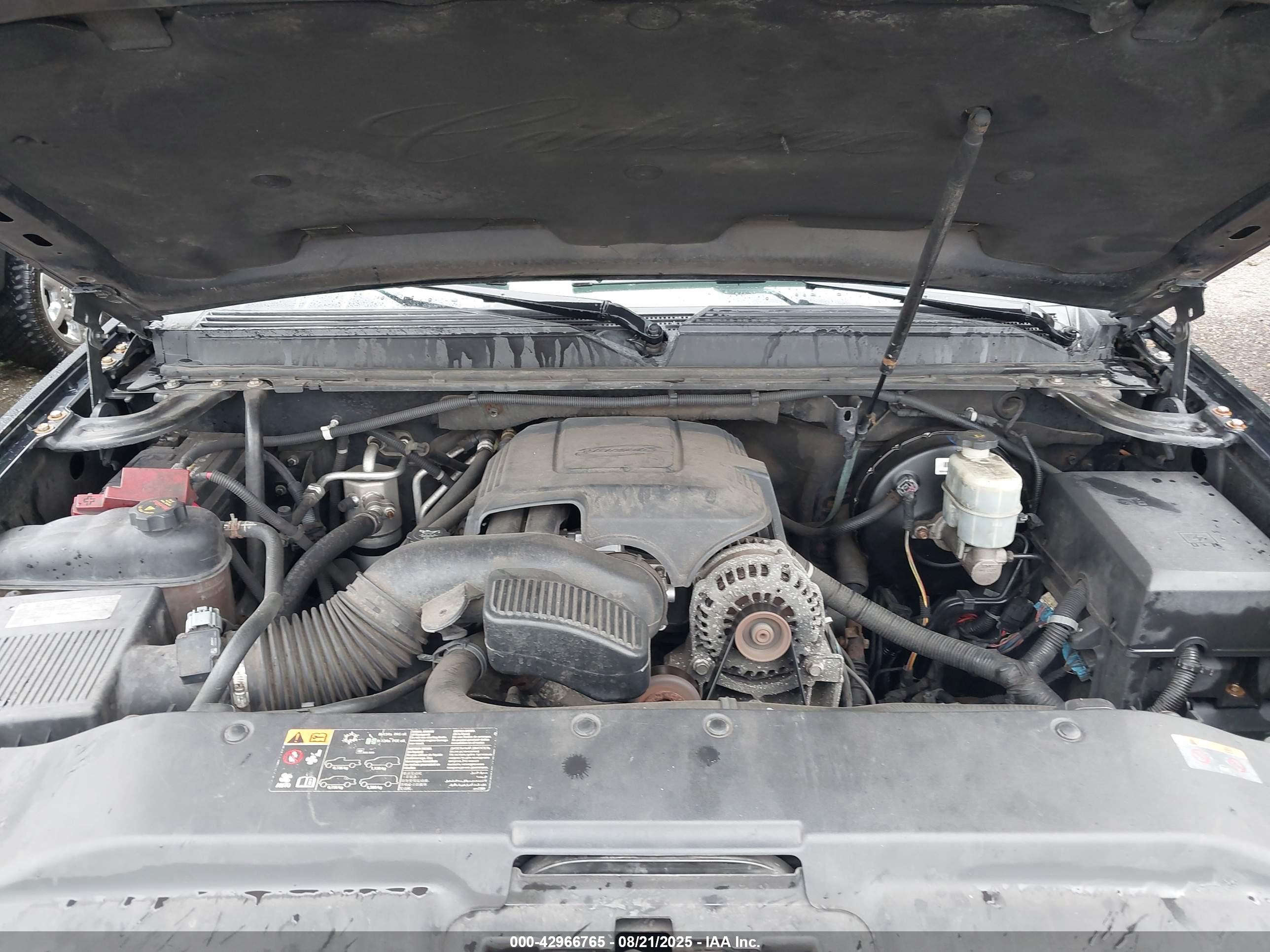 CADILLAC ESCALADE image 10
