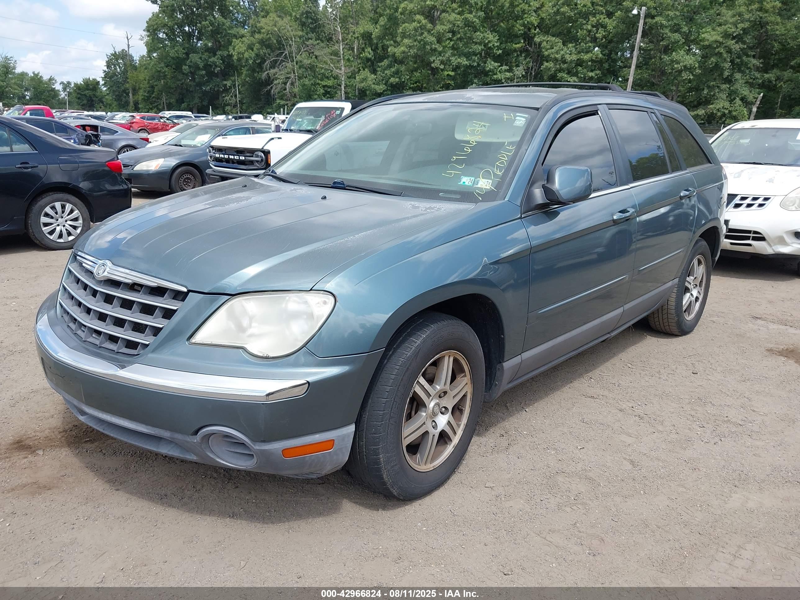 CHRYSLER PACIFICA image 2