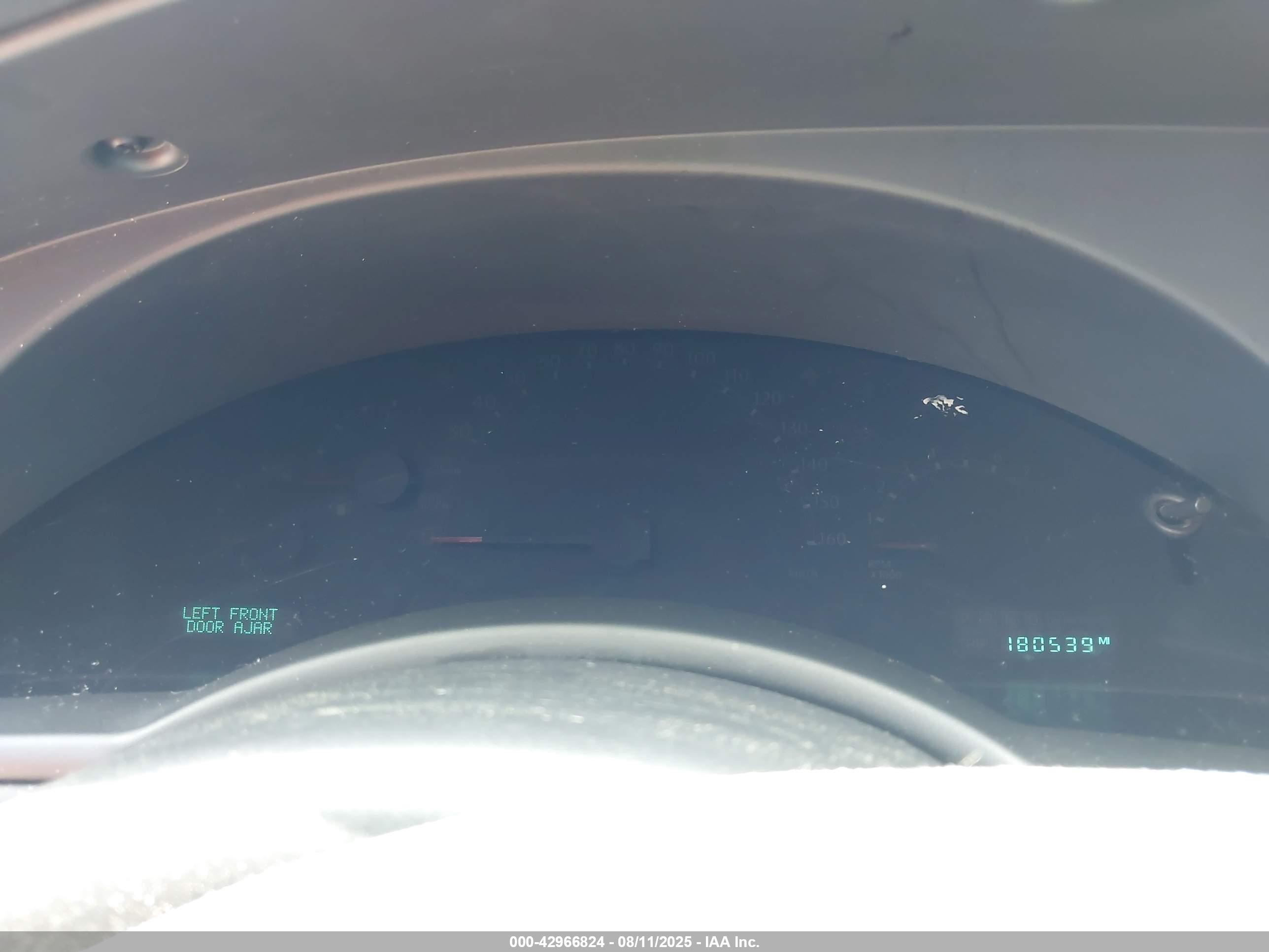 CHRYSLER PACIFICA image 7