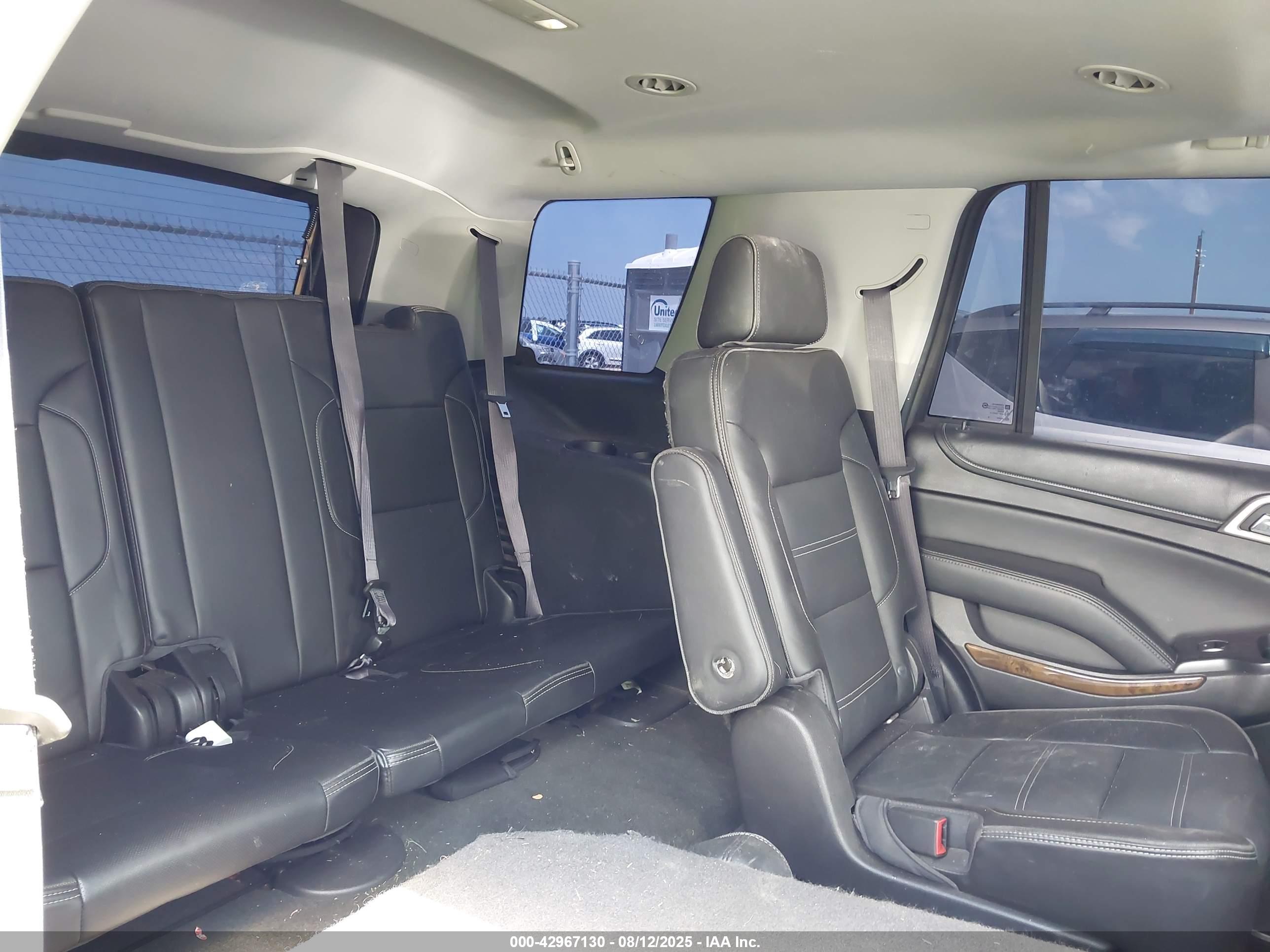 GMC YUKON image 8