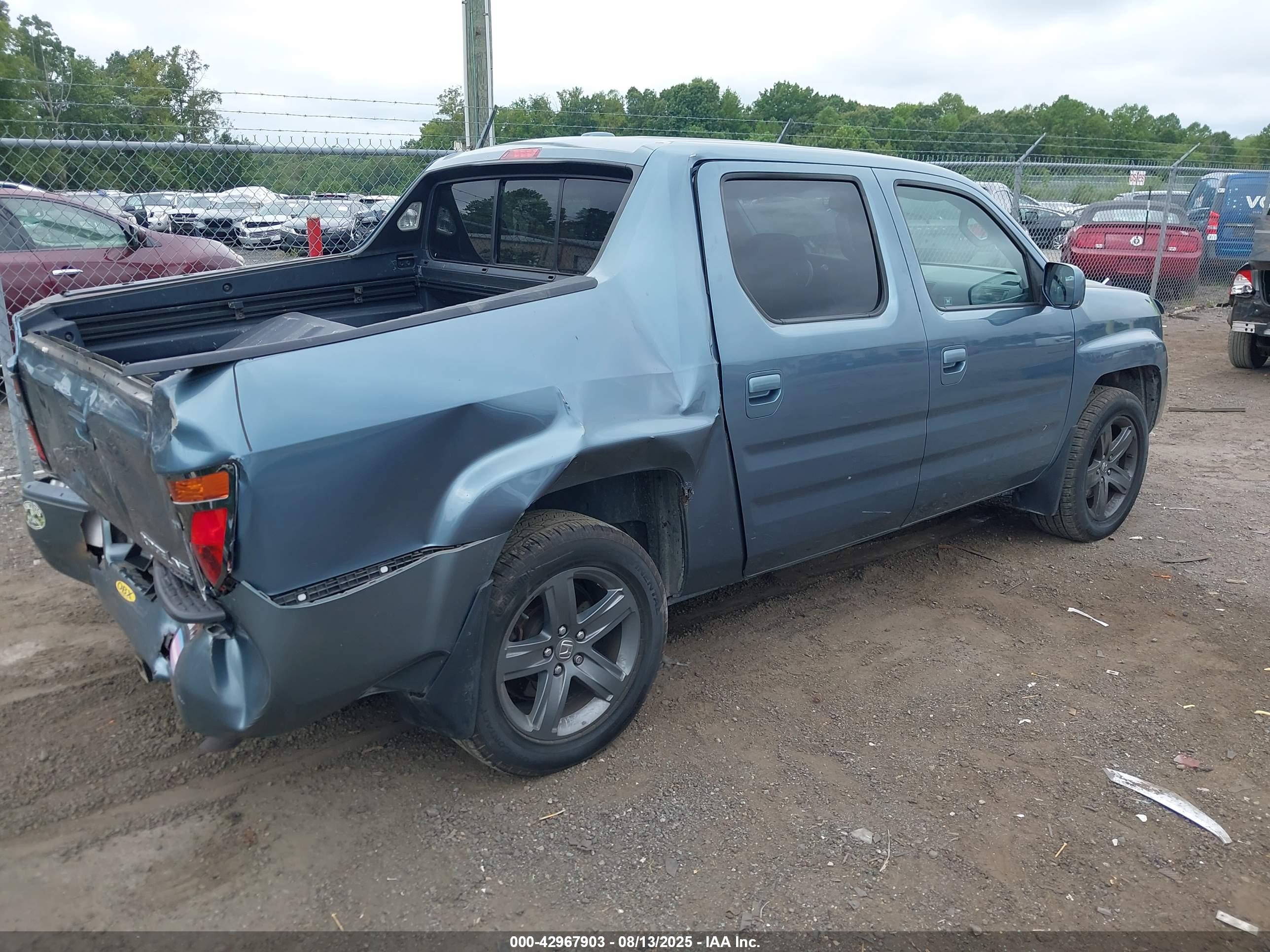 HONDA RIDGELINE image 4