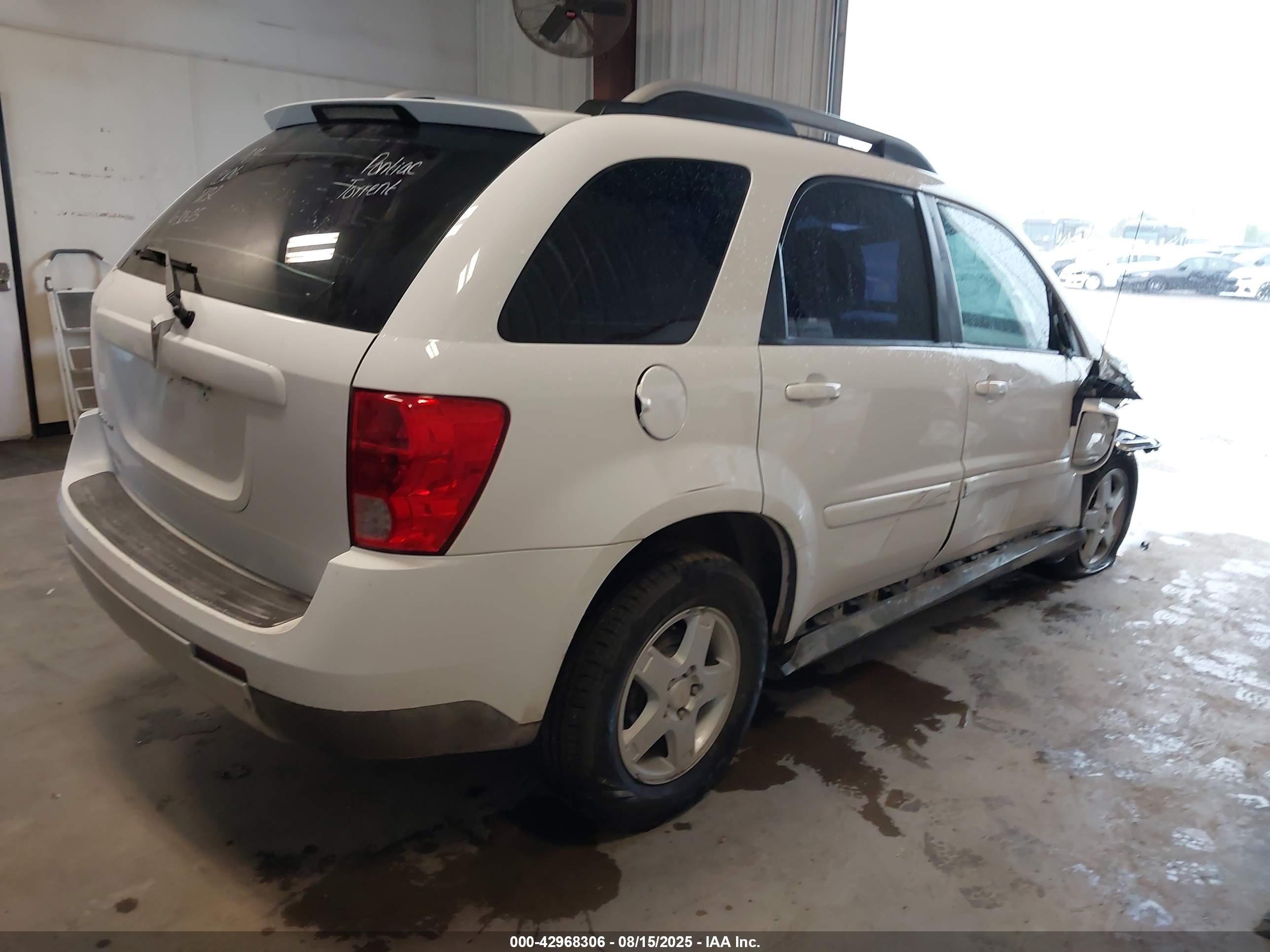 PONTIAC TORRENT image 4