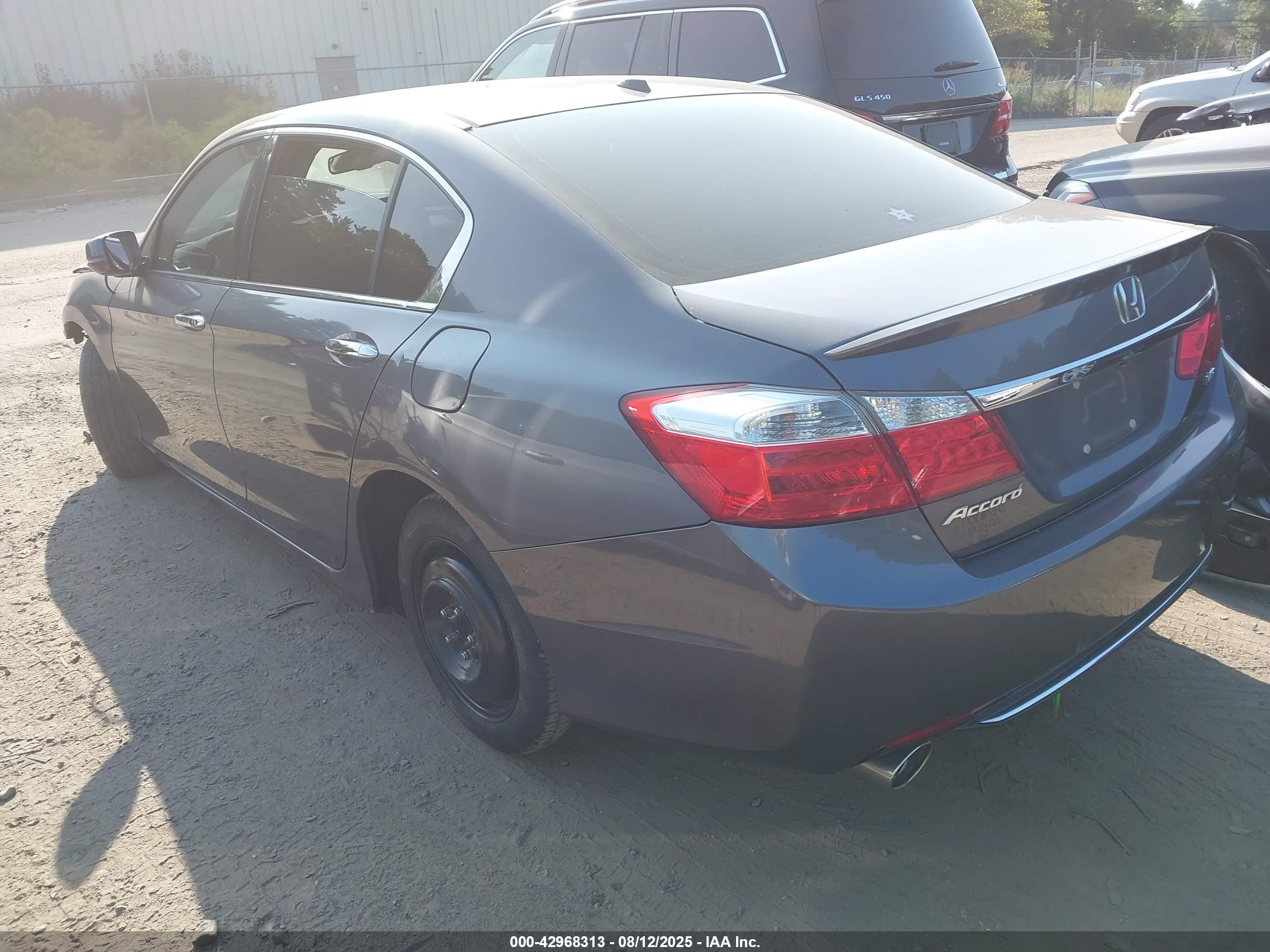 HONDA ACCORD image 3