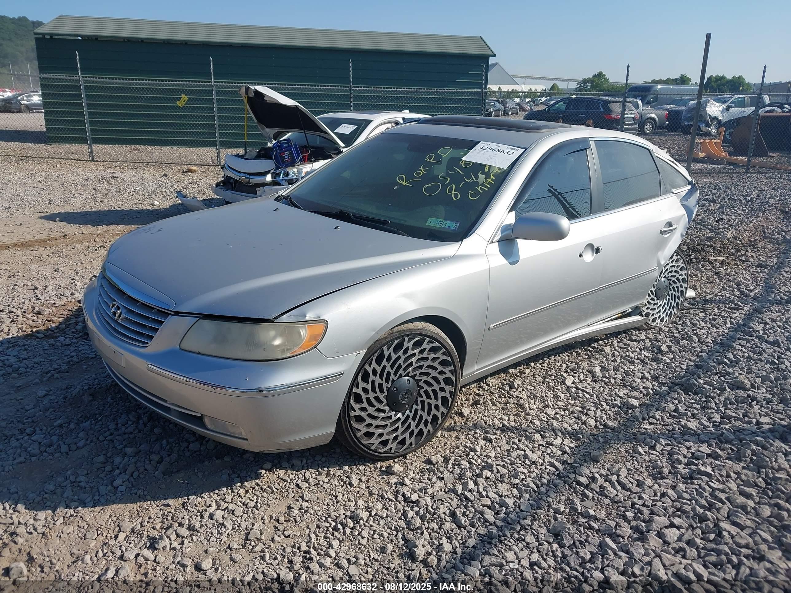 HYUNDAI AZERA image 2