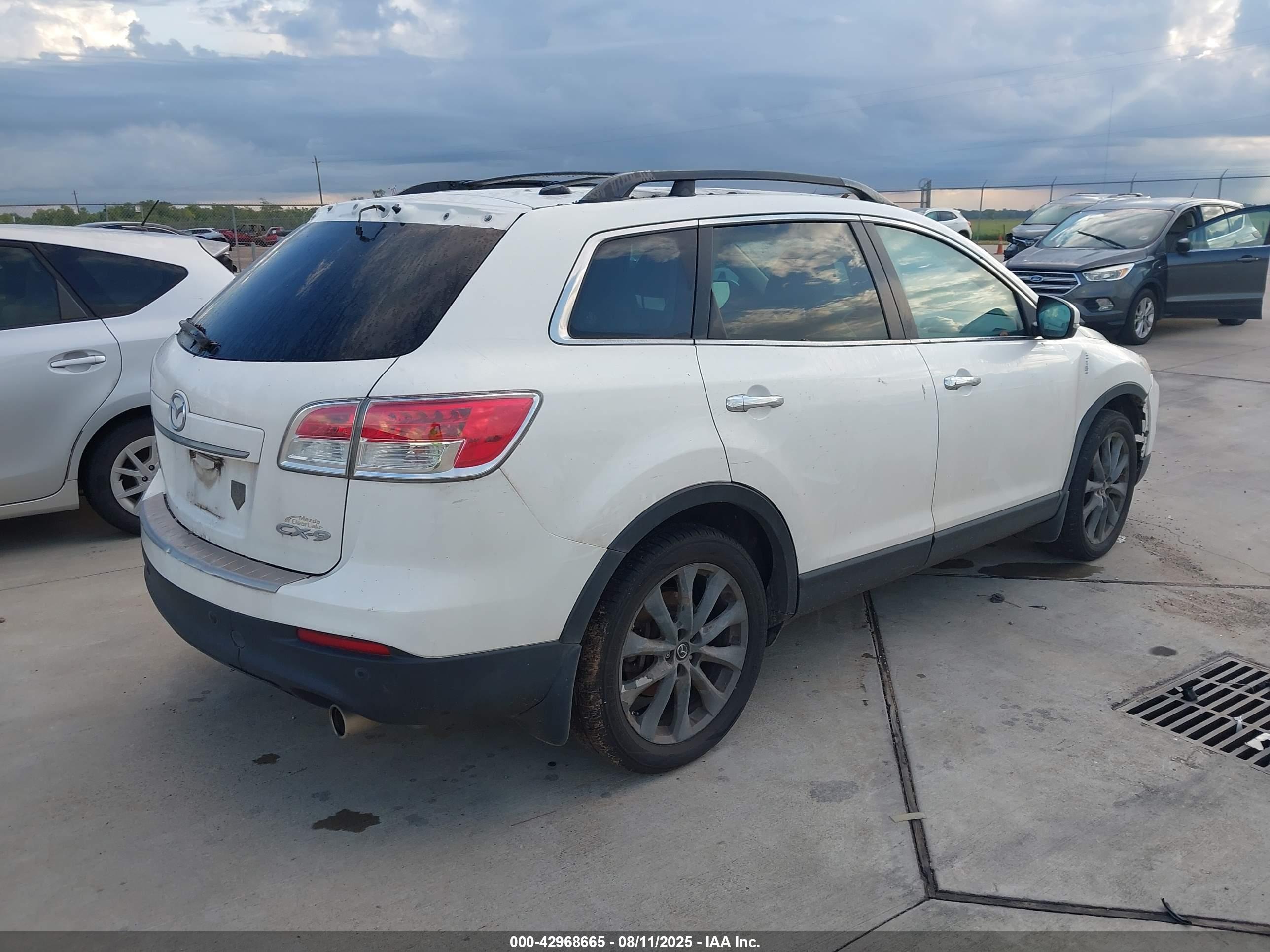 MAZDA CX-9 image 4