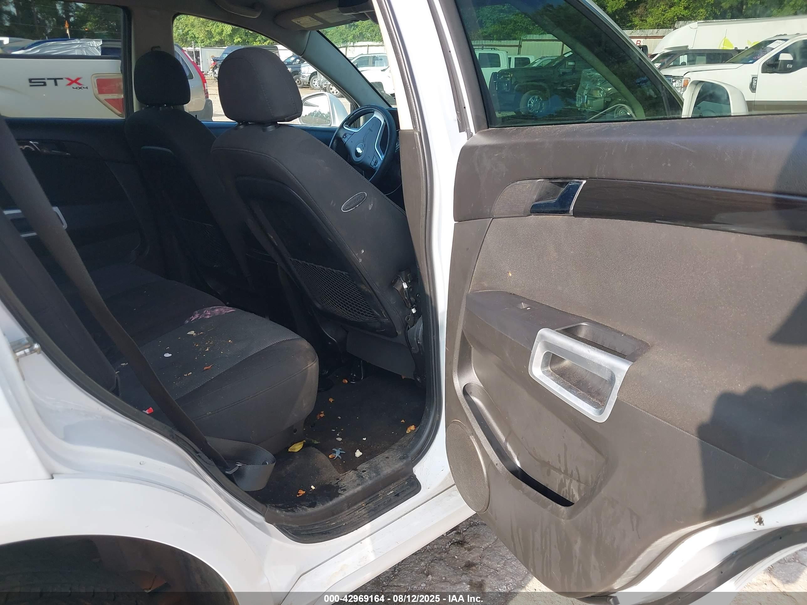 CHEVROLET CAPTIVA image 8