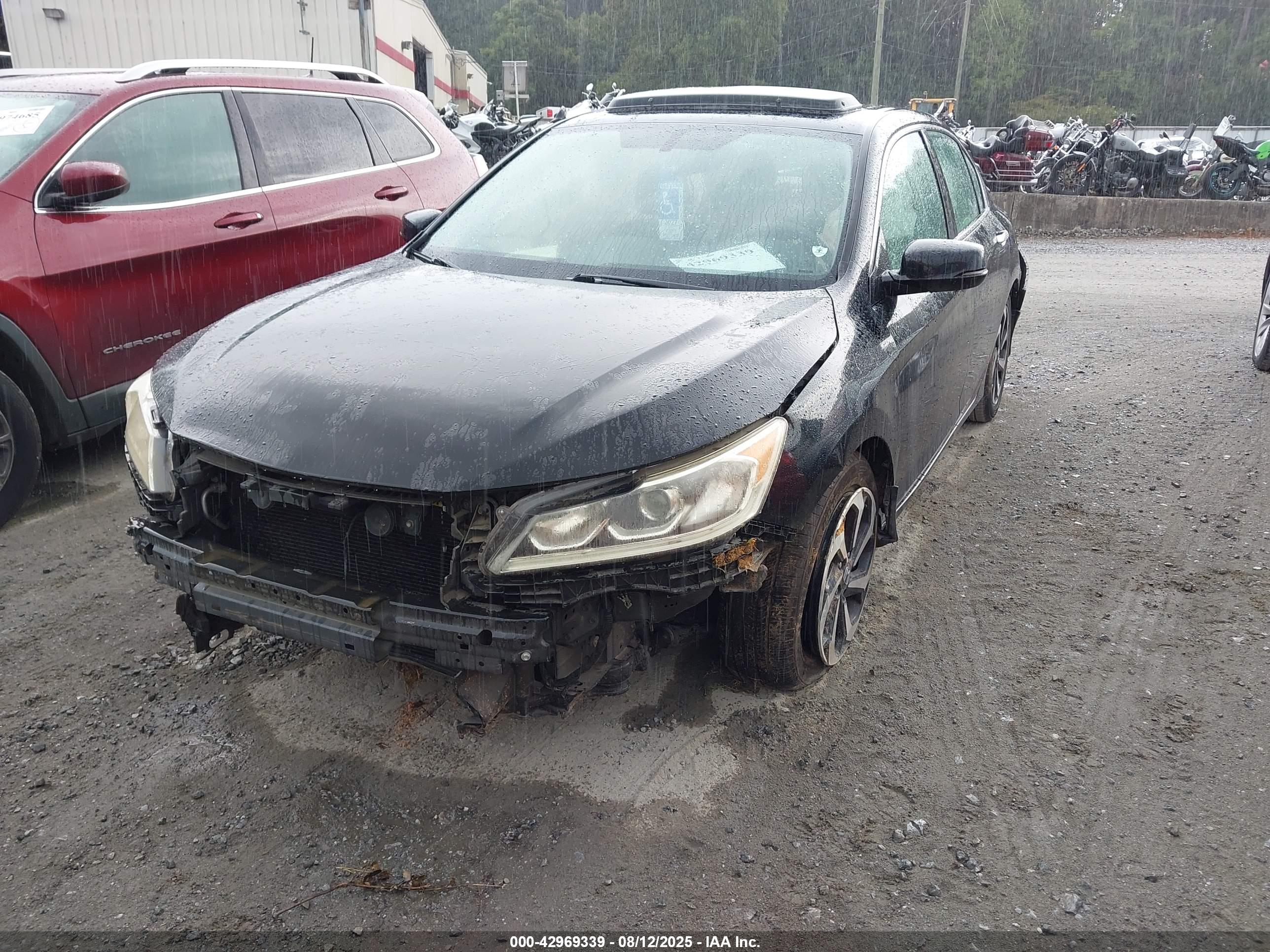 HONDA ACCORD image 2