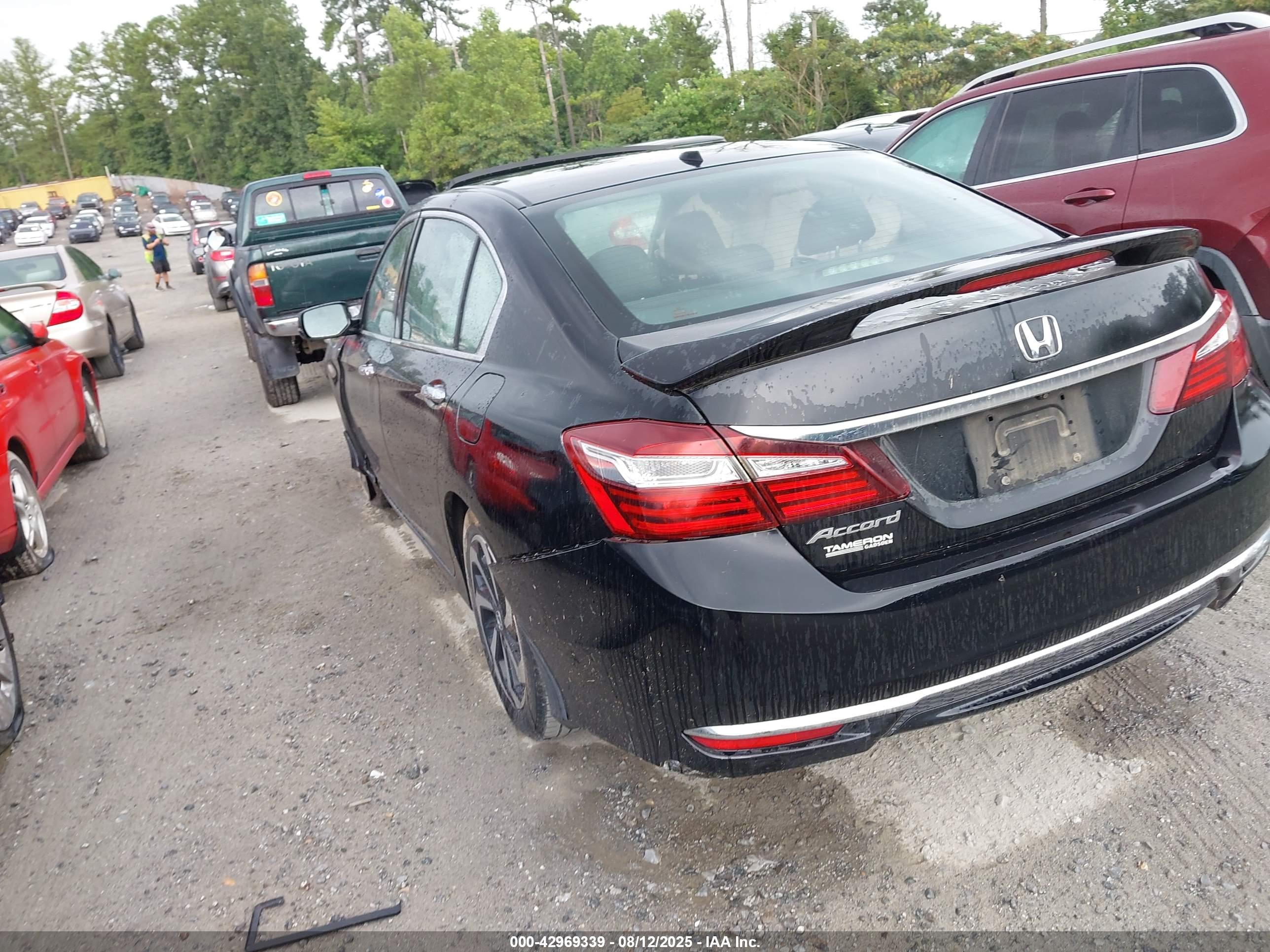 HONDA ACCORD image 3