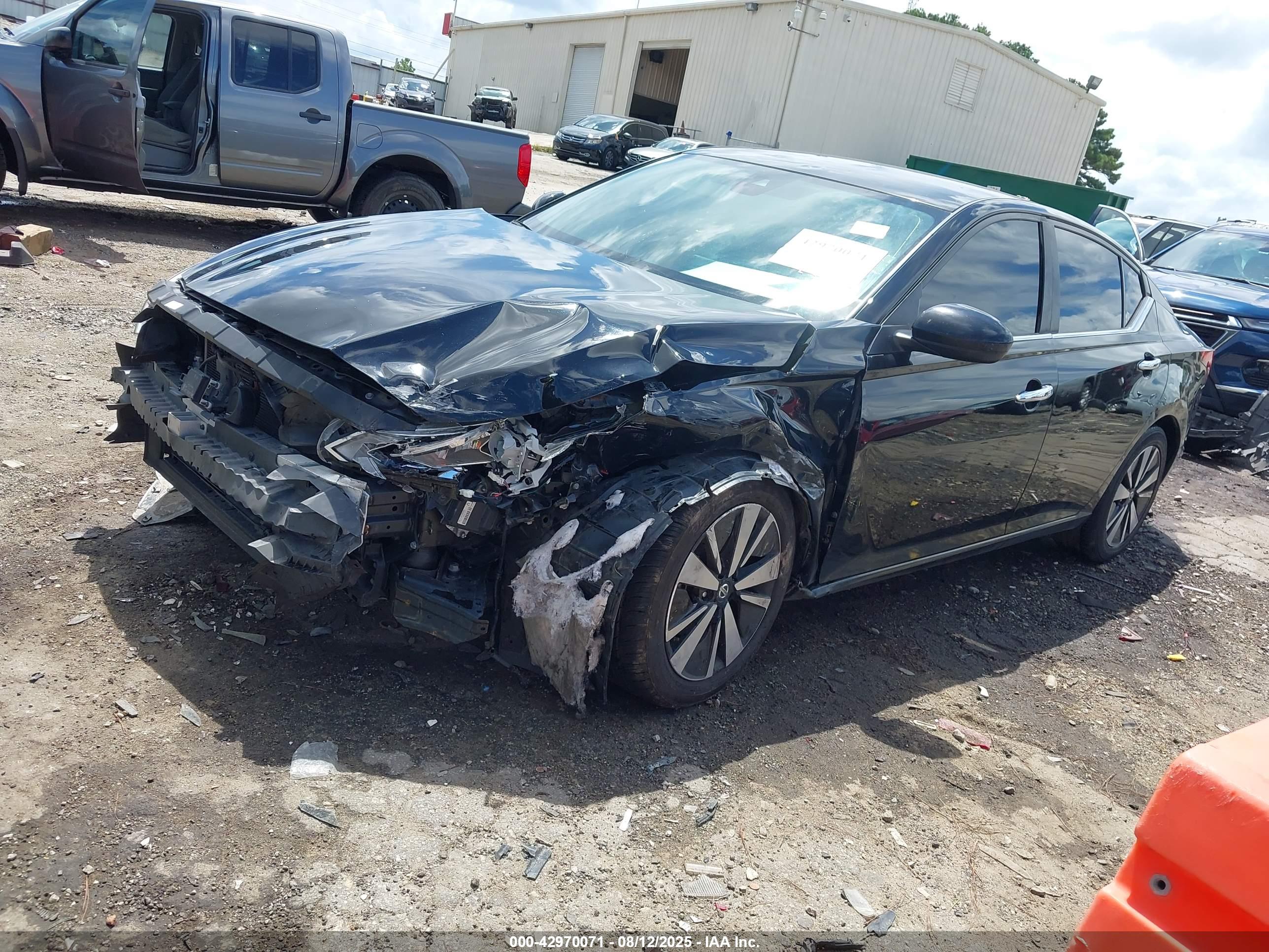 NISSAN ALTIMA image 2