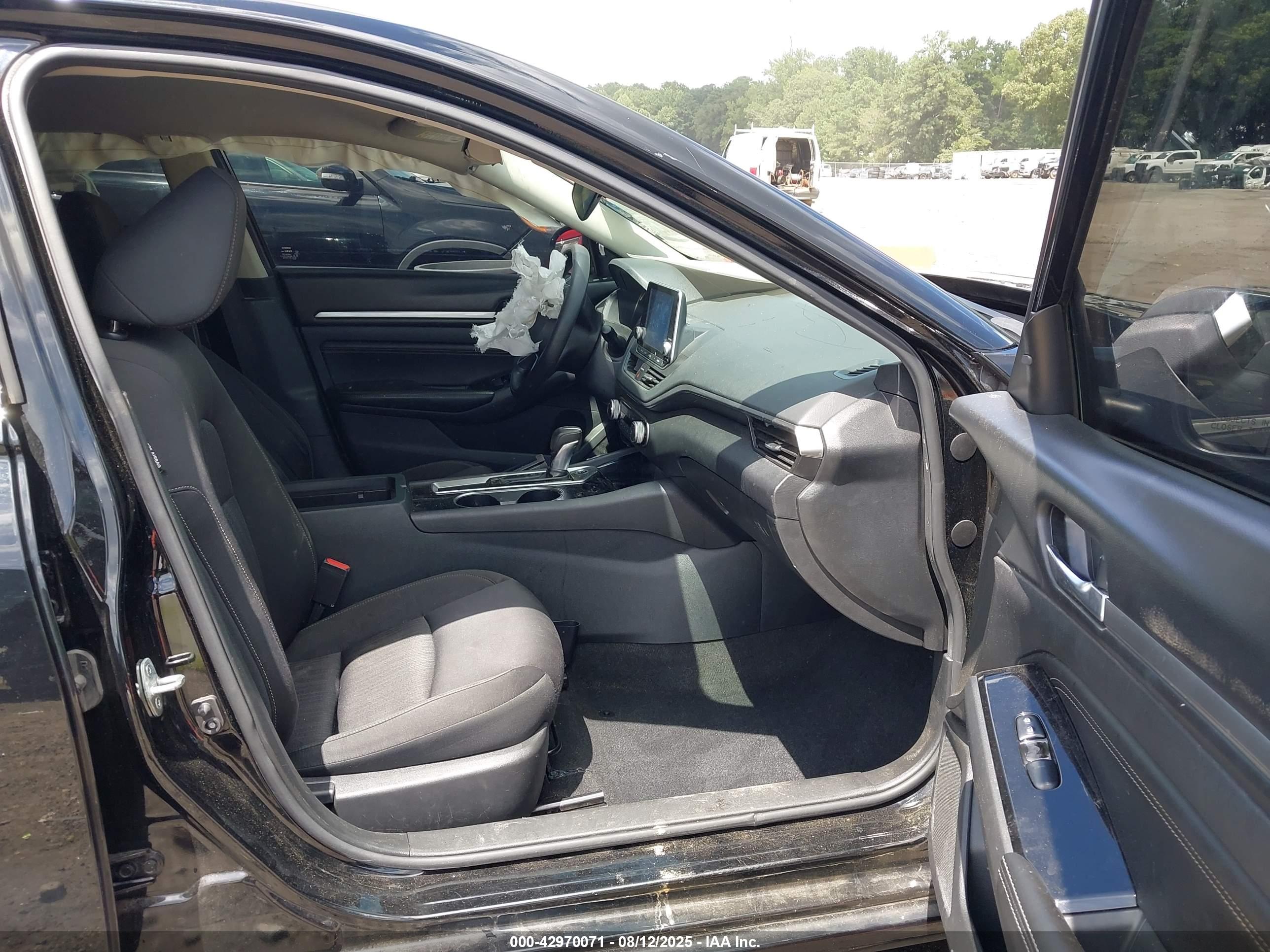NISSAN ALTIMA image 5