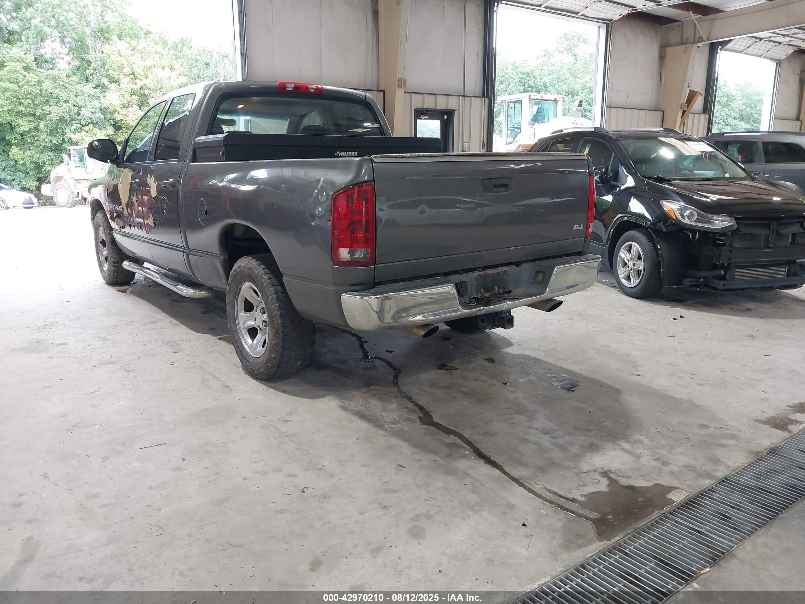 DODGE RAM image 3