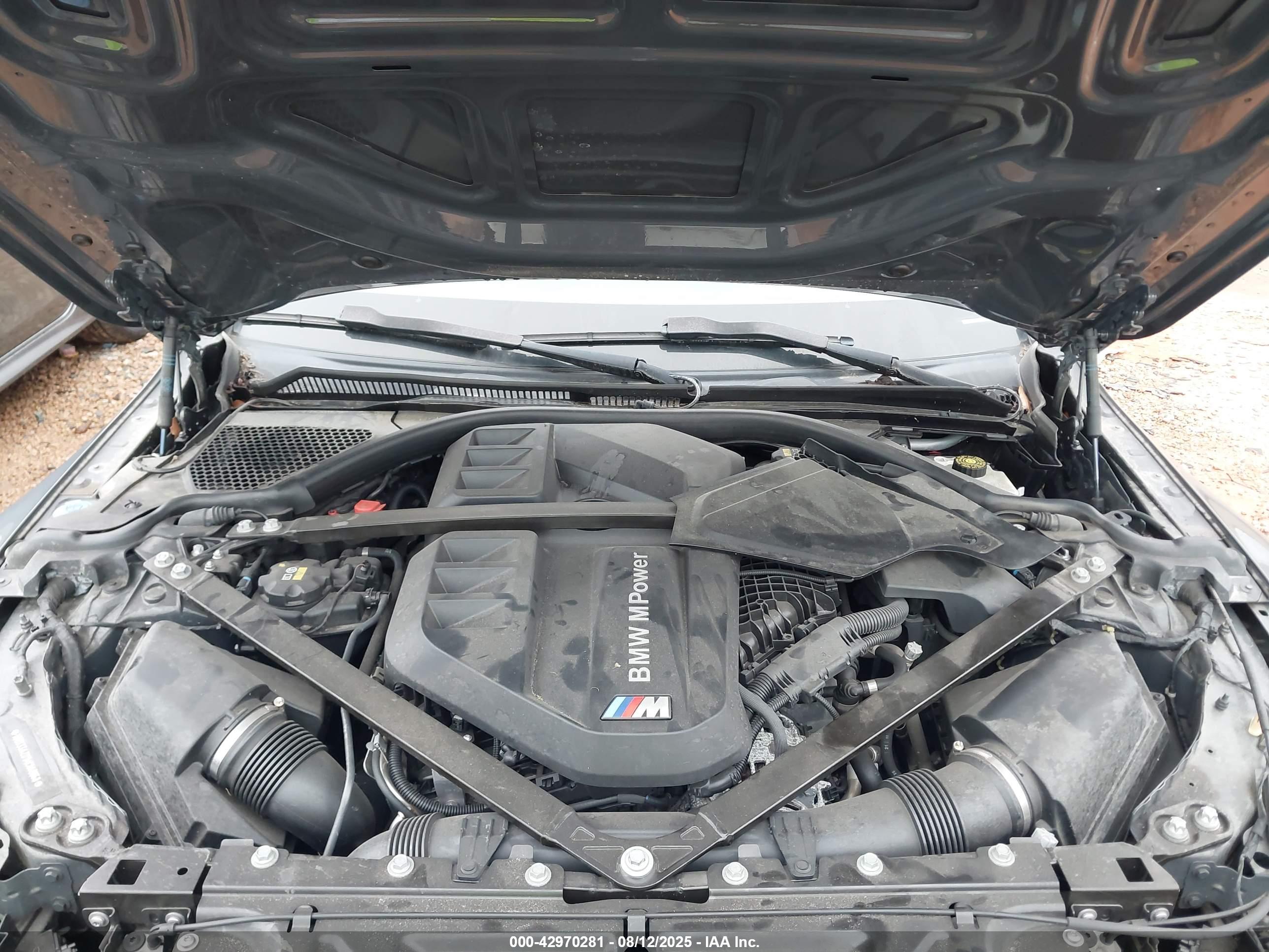 BMW M4 image 10