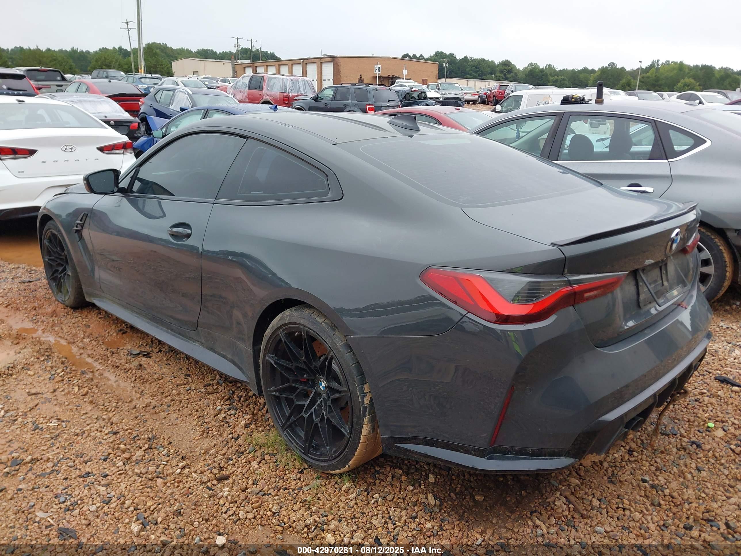 BMW M4 image 3
