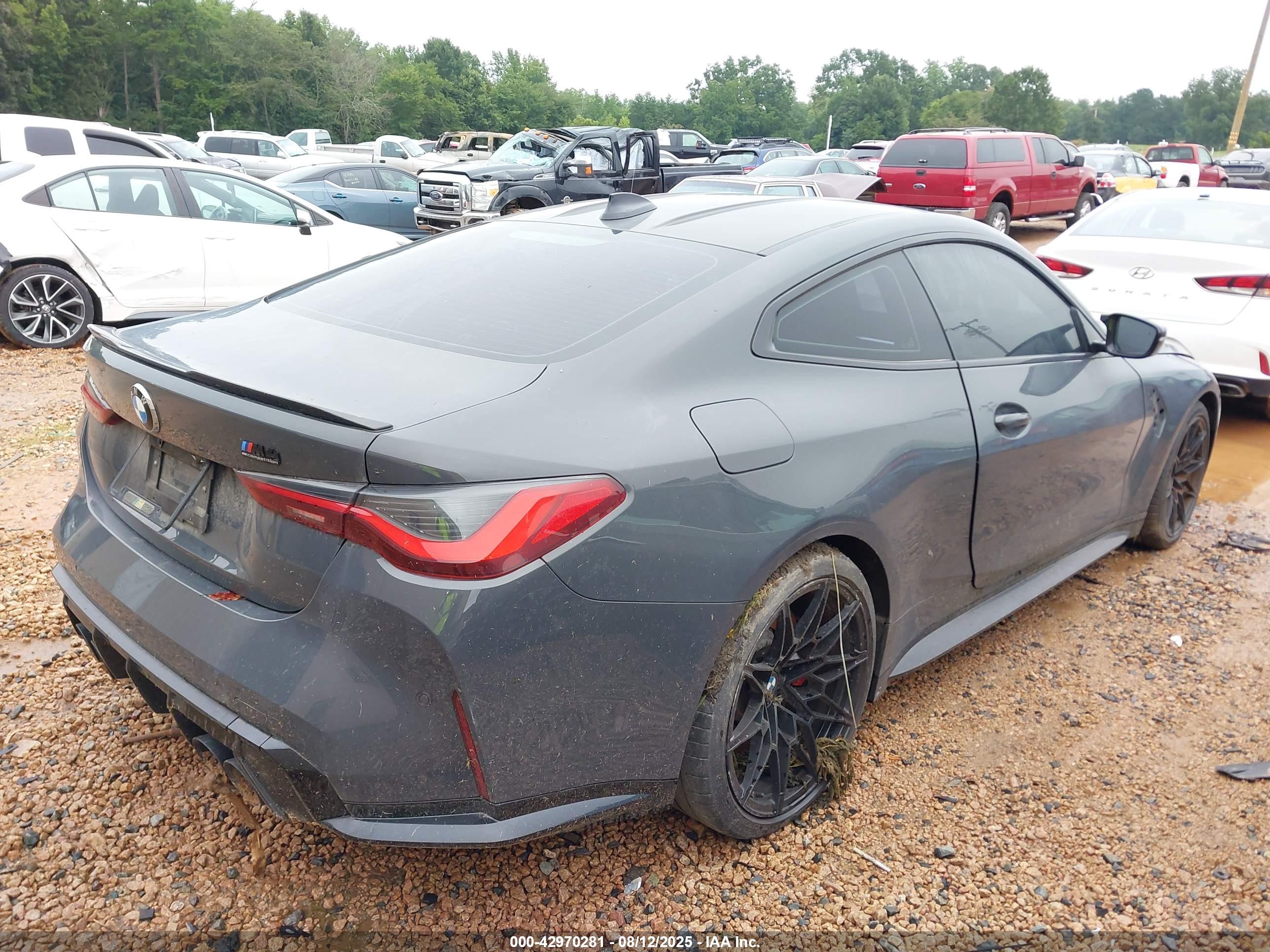 BMW M4 image 4
