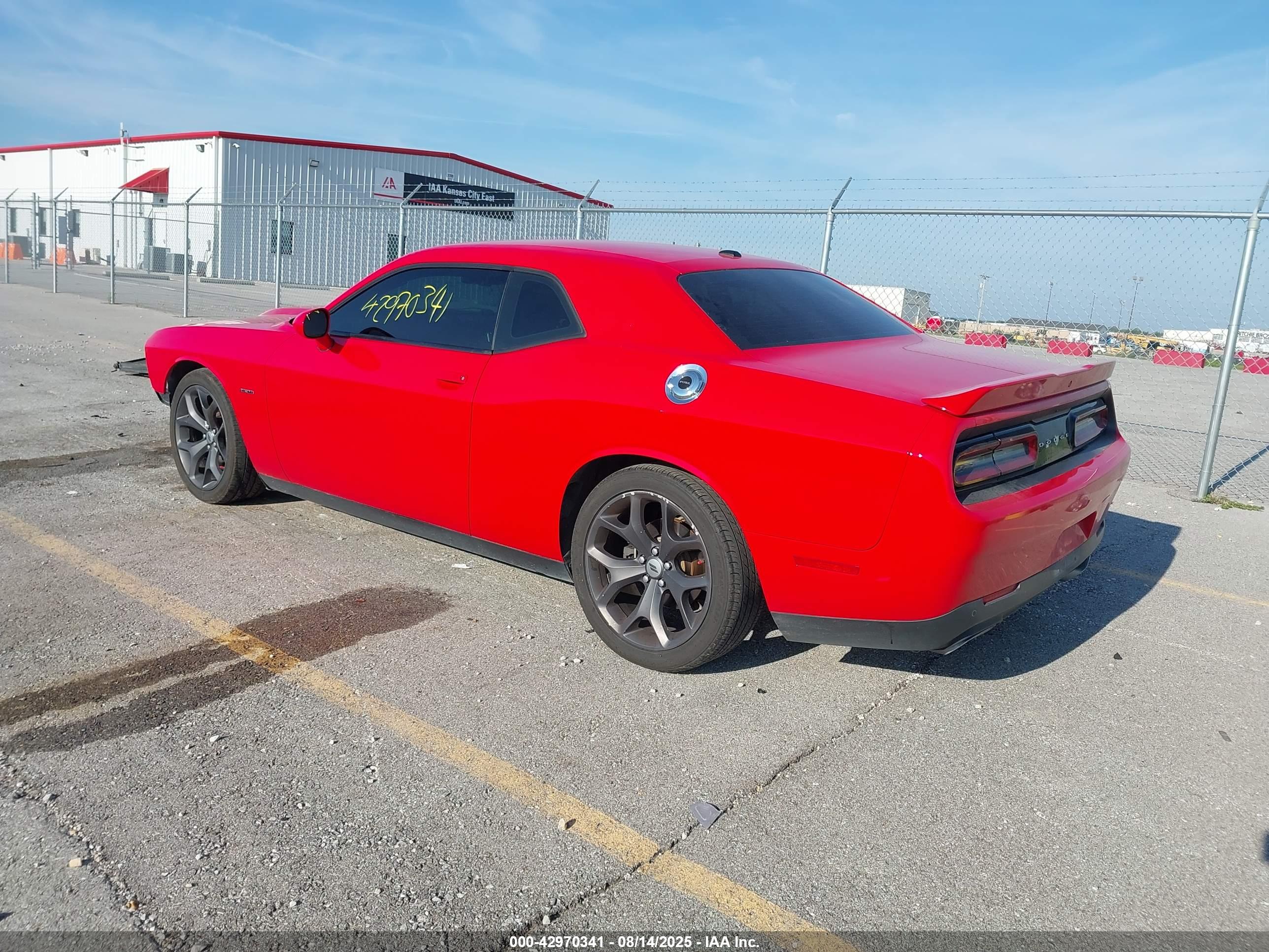 DODGE CHALLENGER image 3