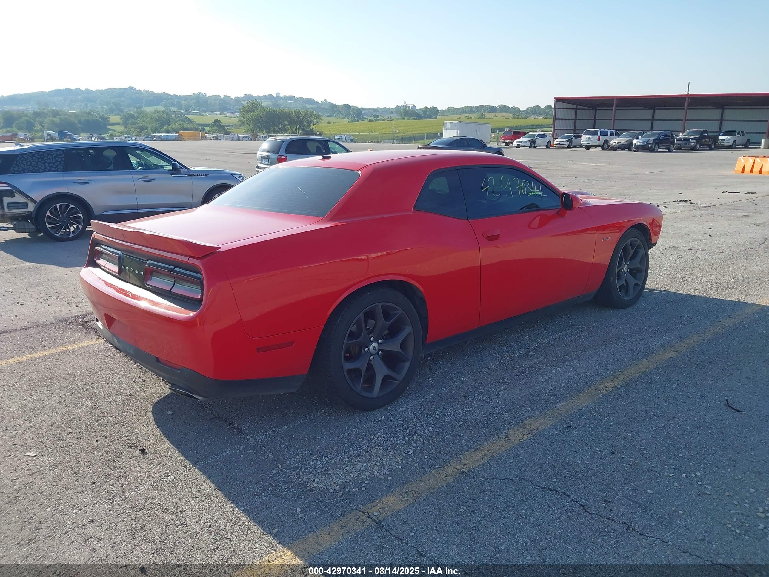 DODGE CHALLENGER image 4