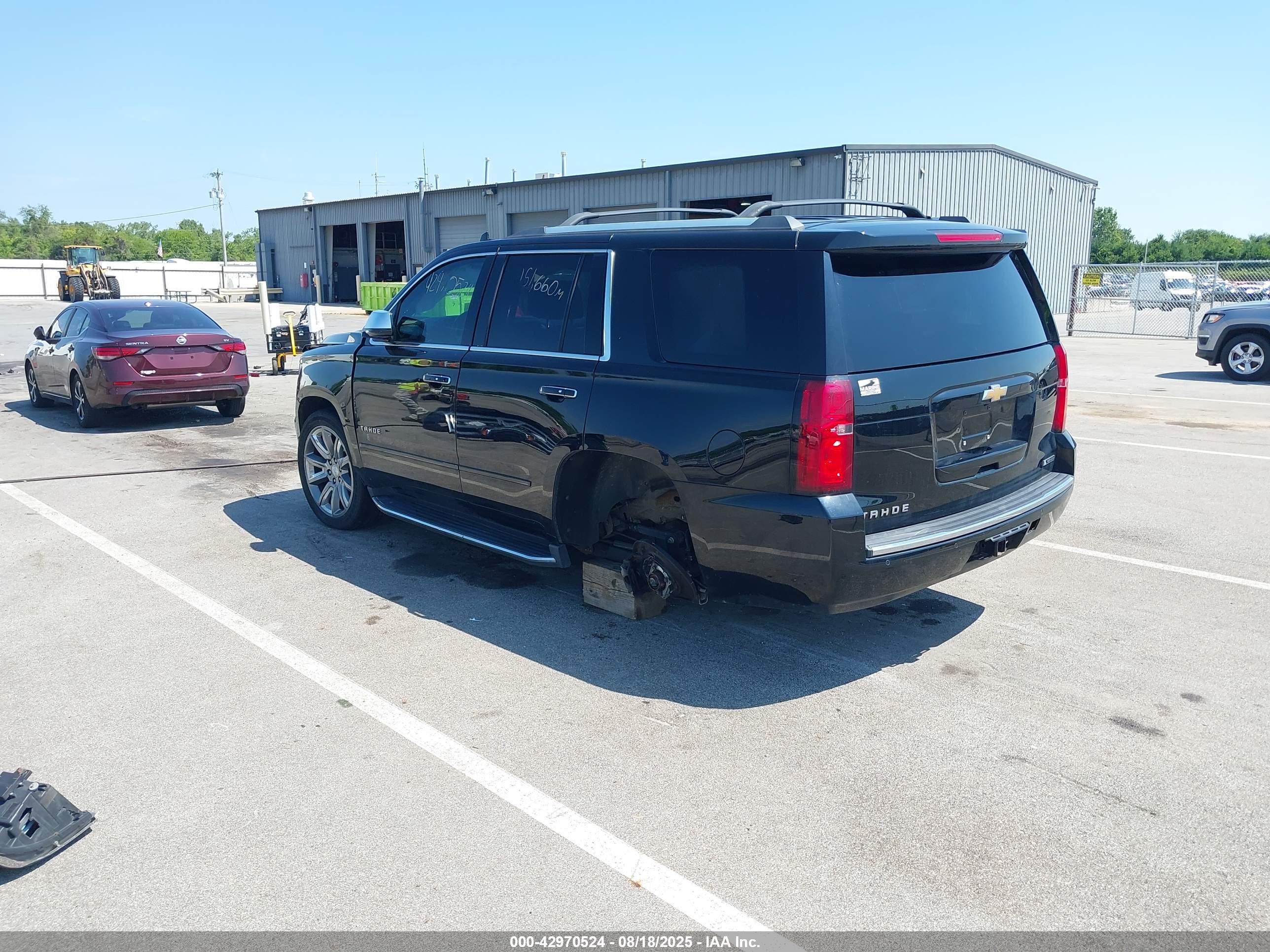 CHEVROLET TAHOE image 3