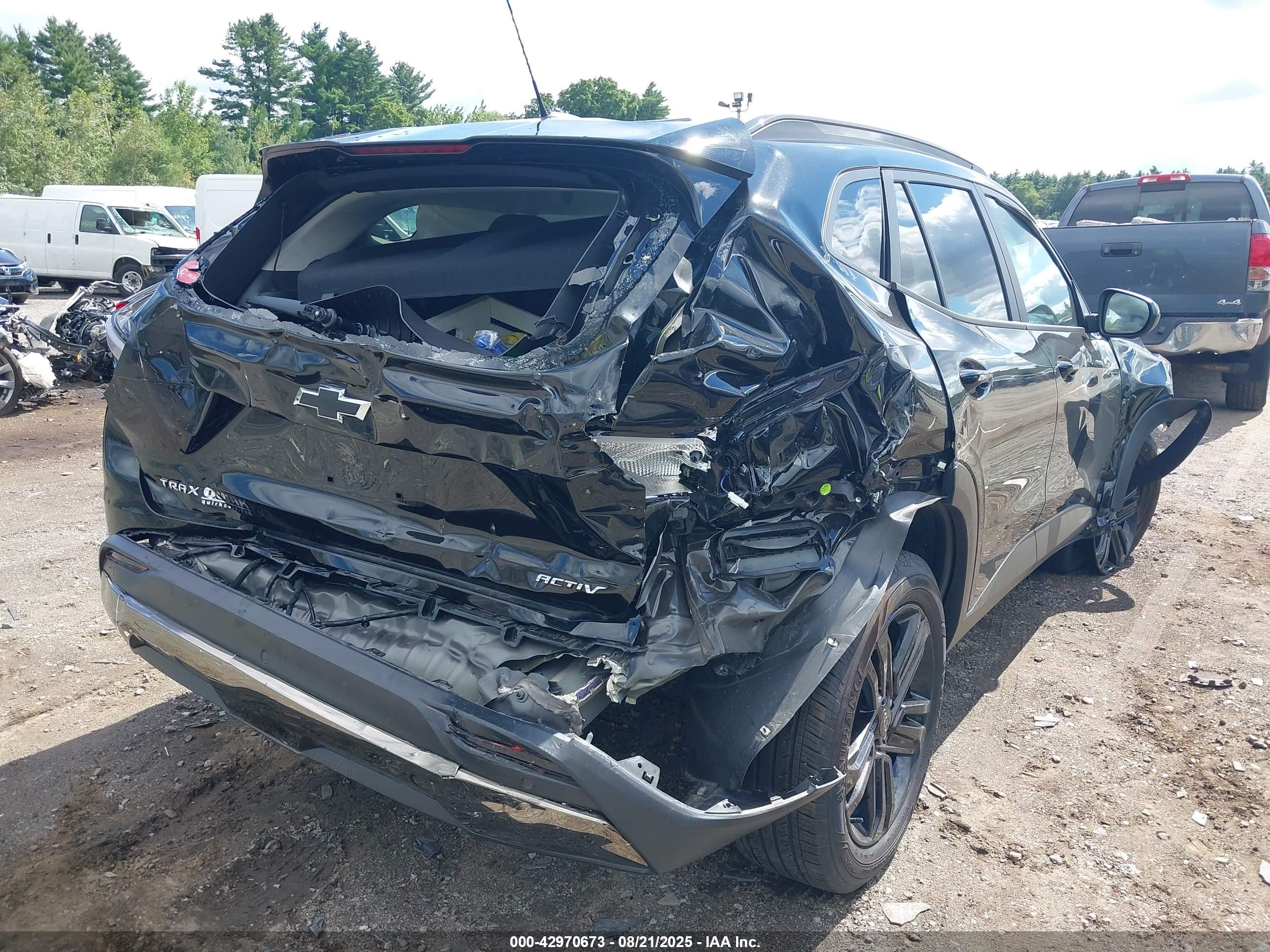 CHEVROLET TRAX image 4