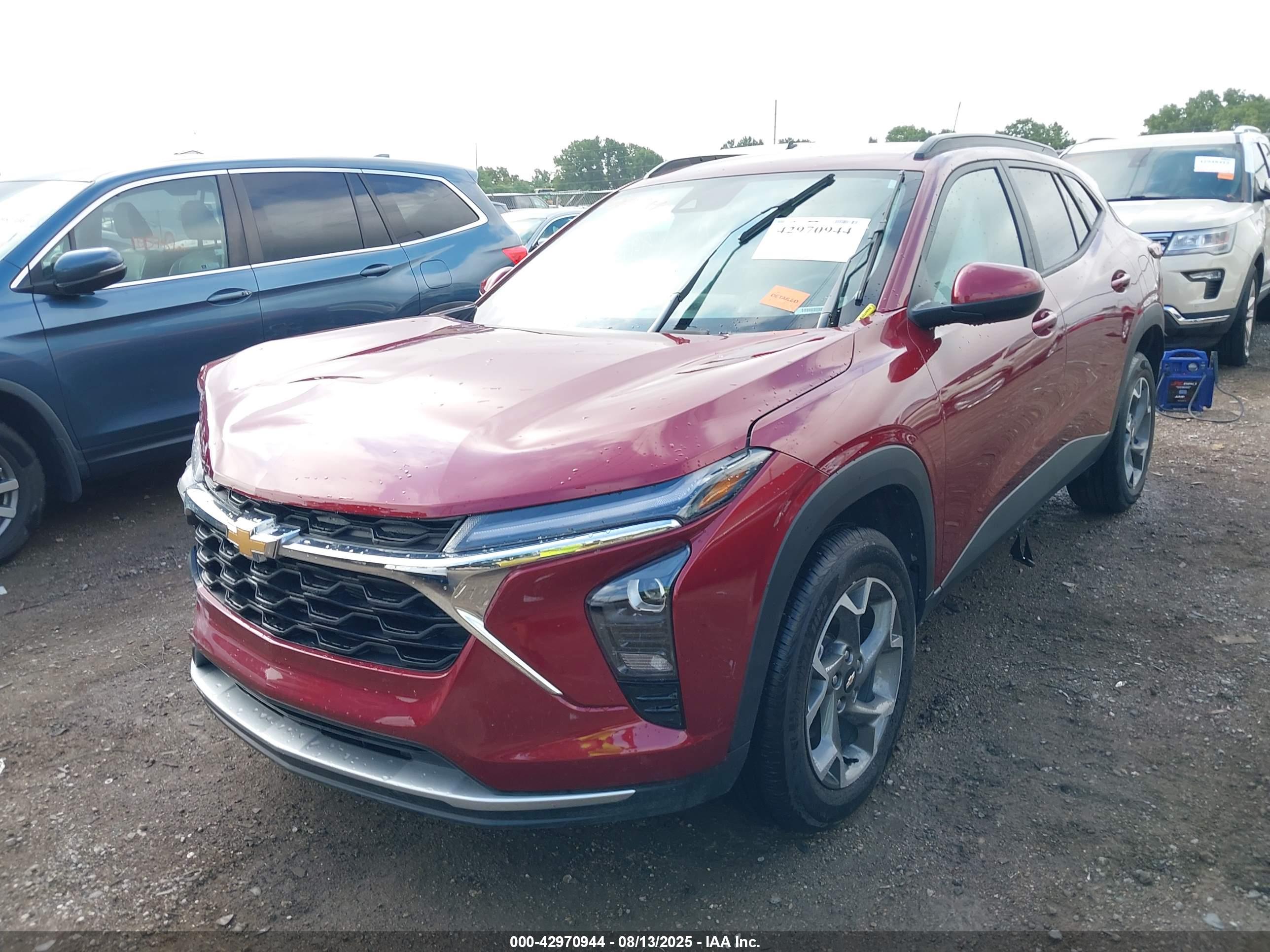 CHEVROLET TRAX image 2