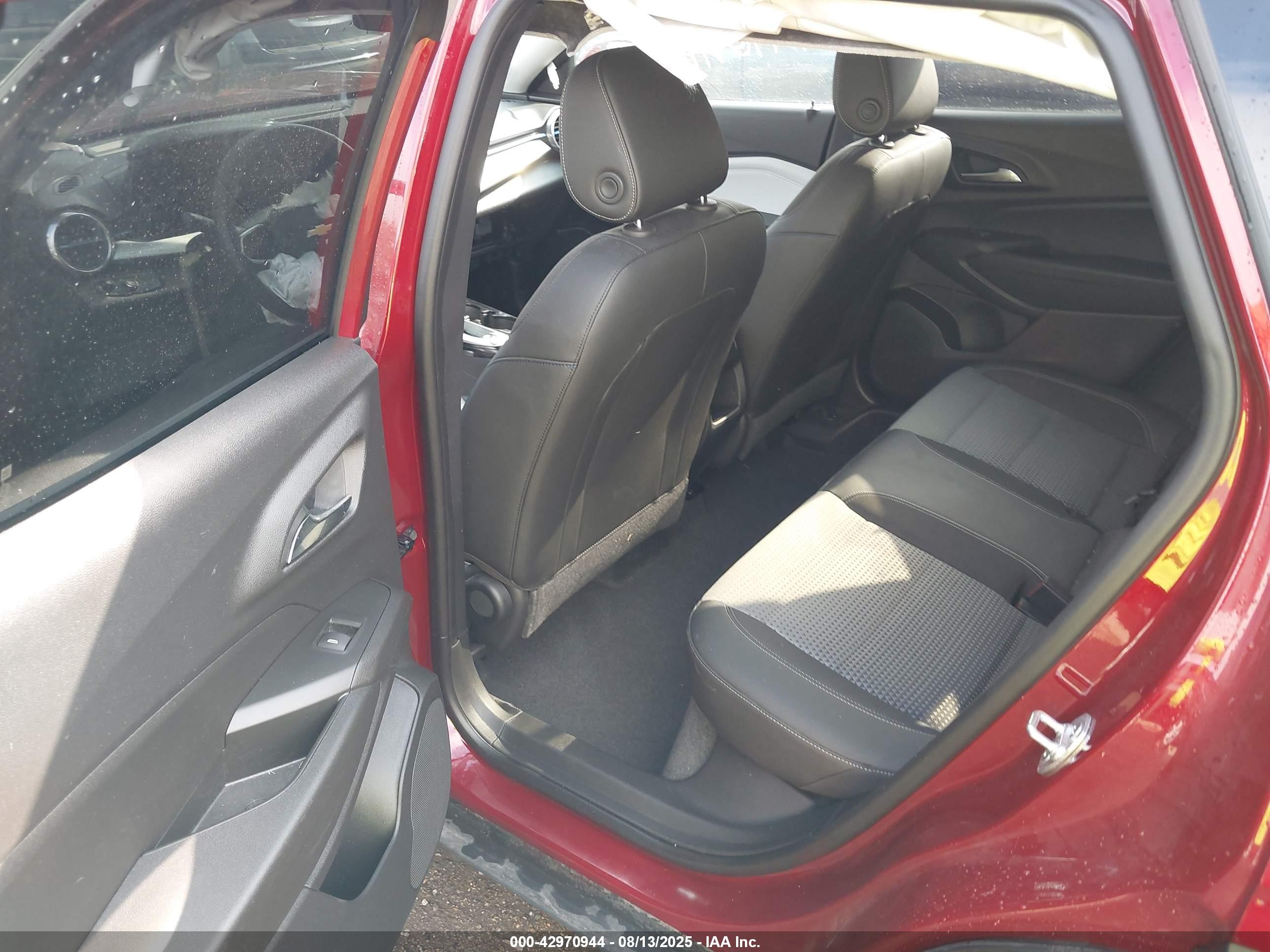 CHEVROLET TRAX image 8