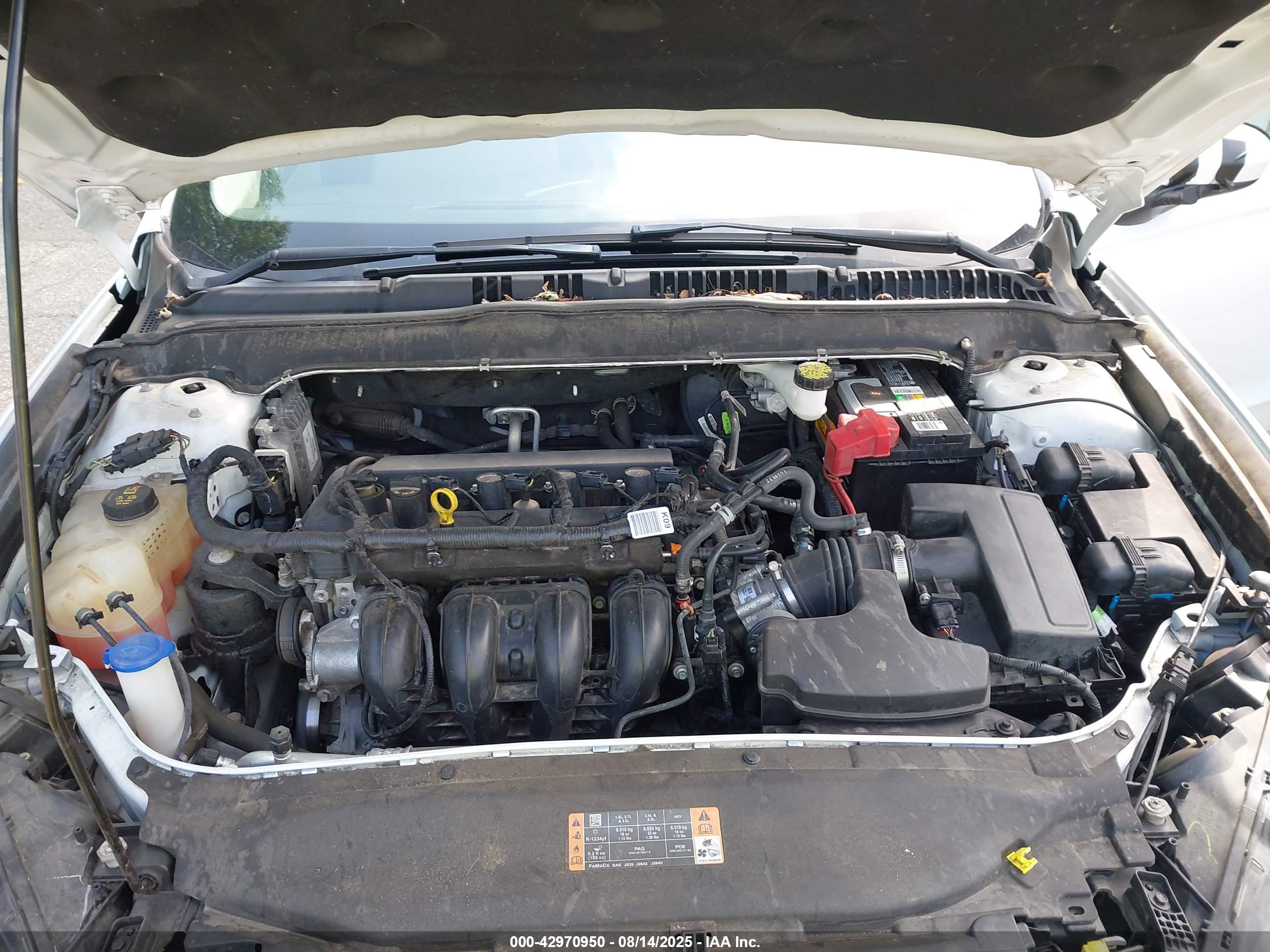 FORD FUSION image 10