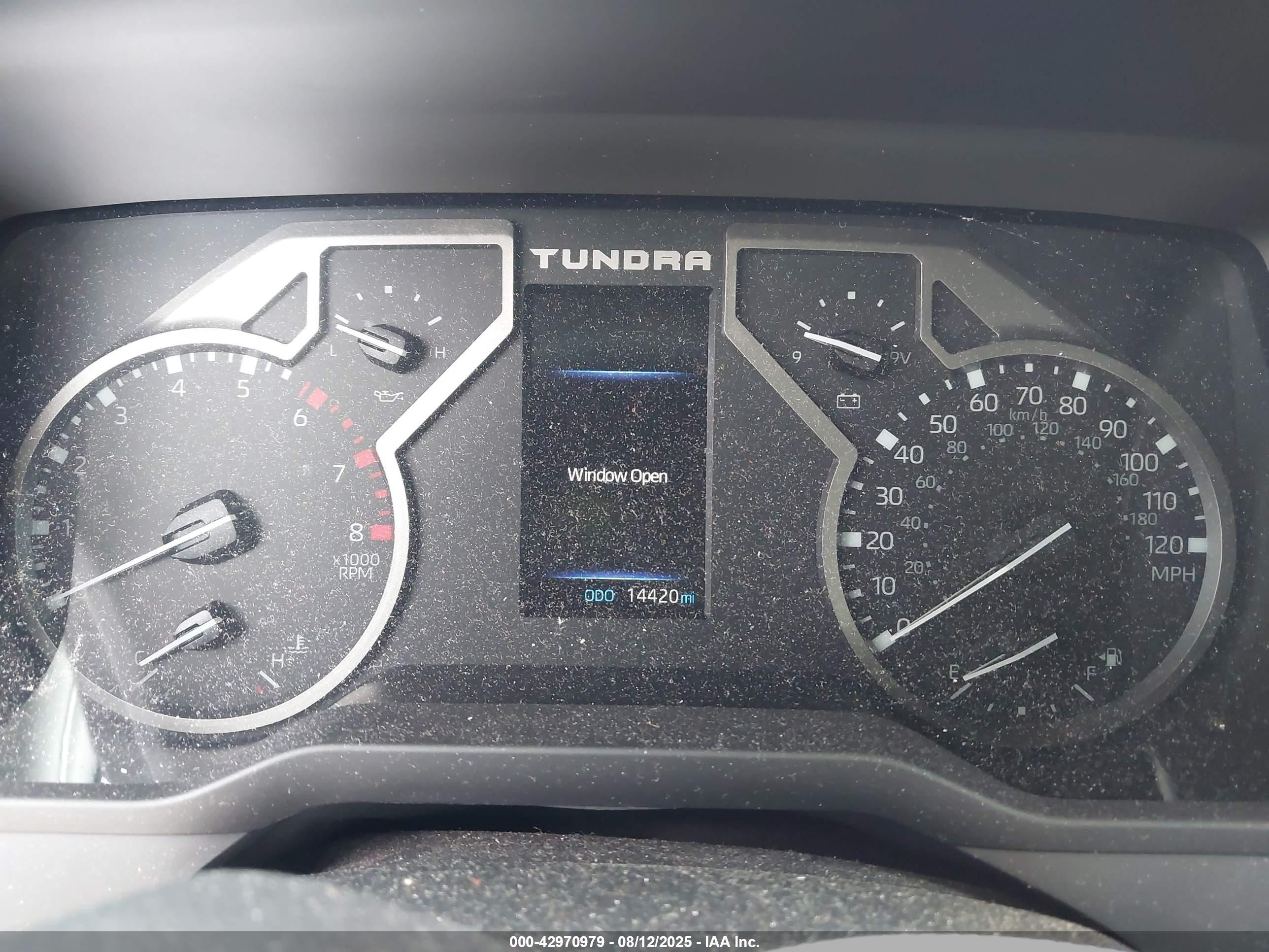 TOYOTA TUNDRA image 7