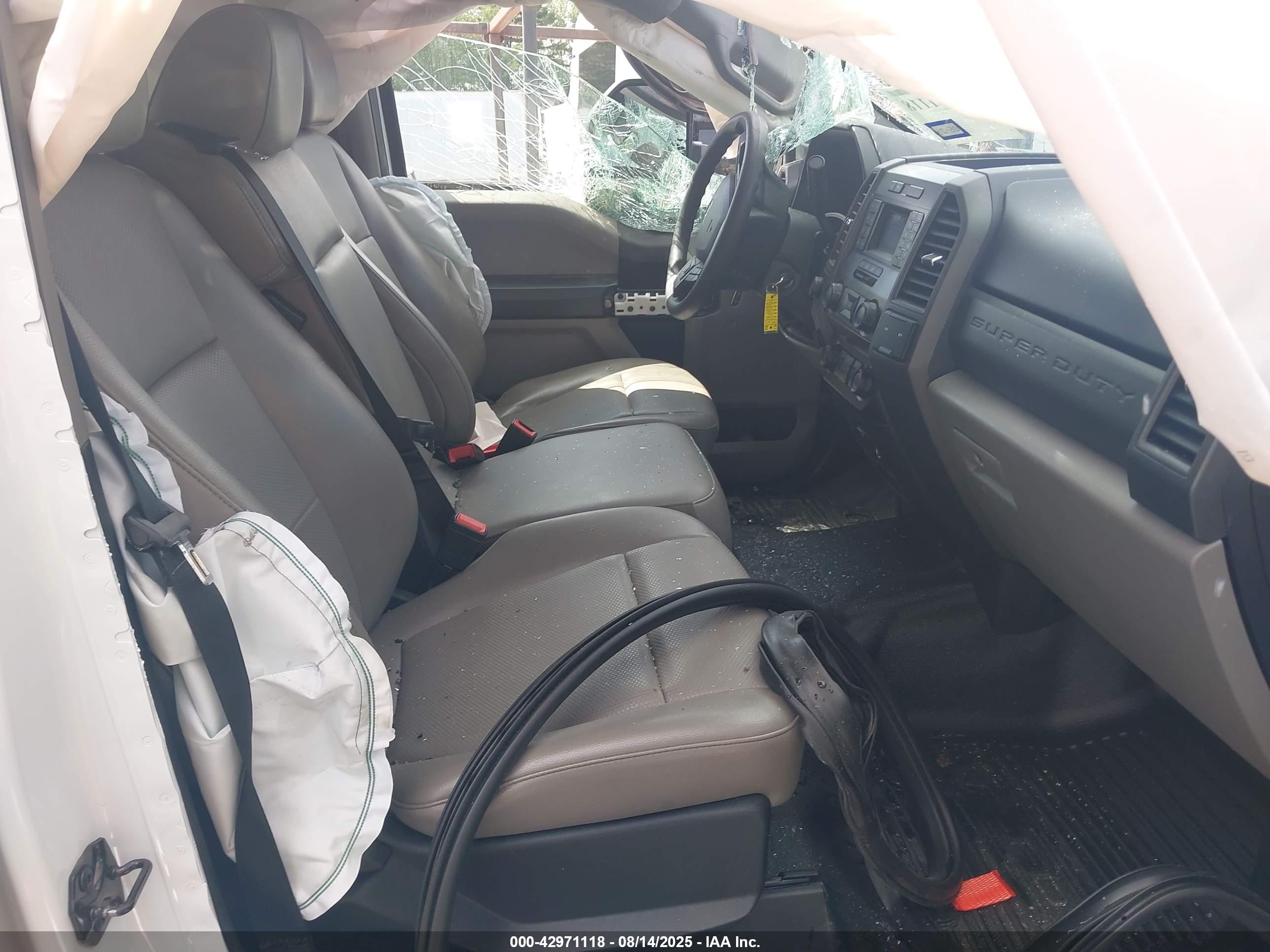 FORD F-350 image 8