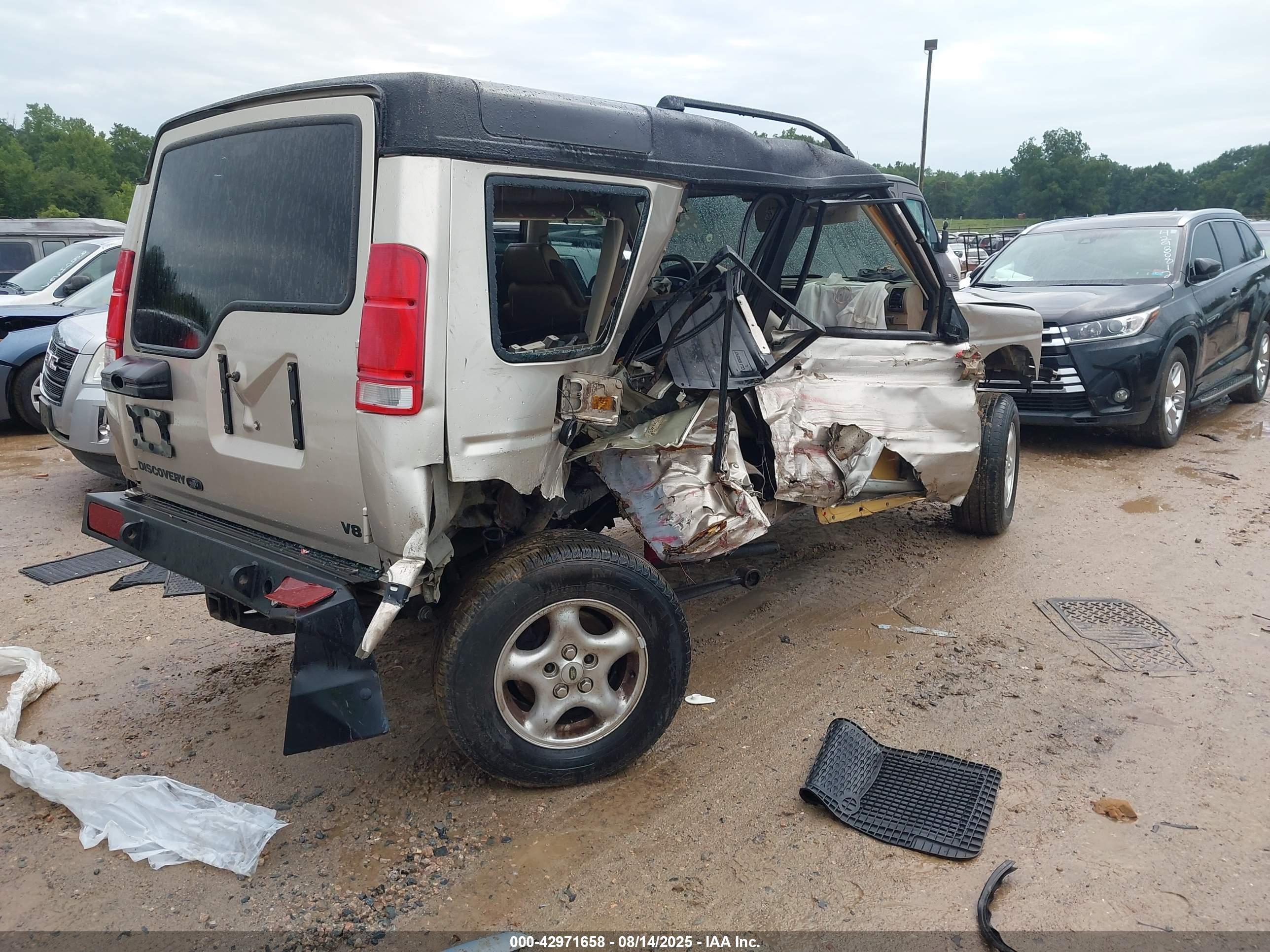 LAND ROVER image 4