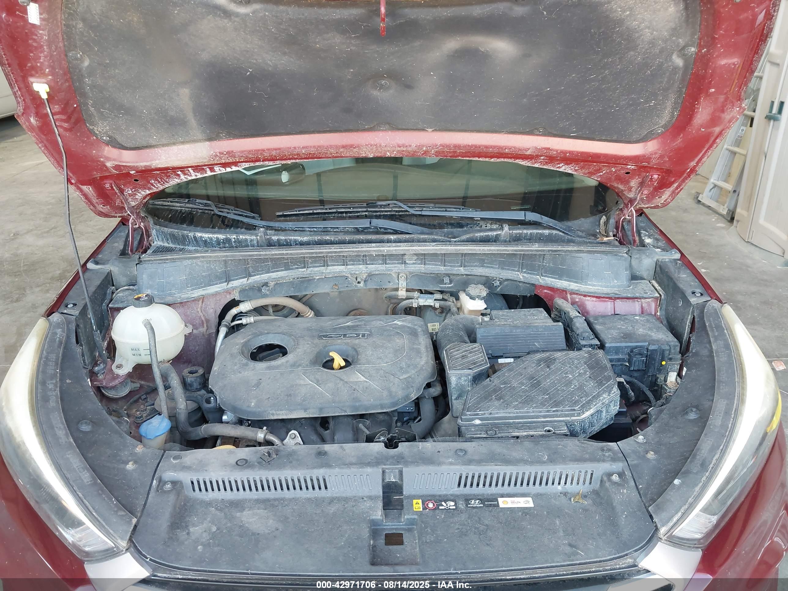 HYUNDAI TUCSON image 10