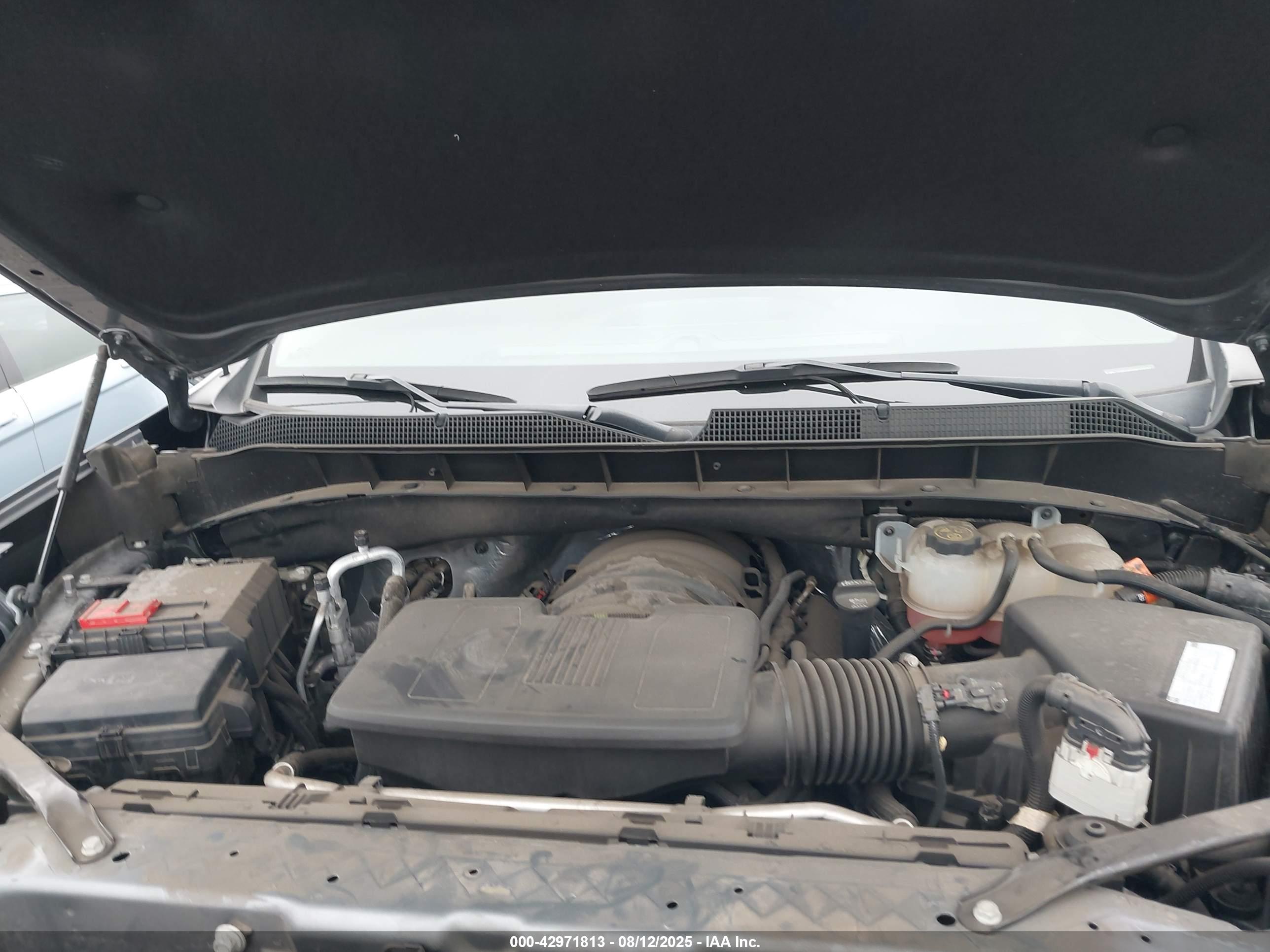 CHEVROLET SILVERADO image 10