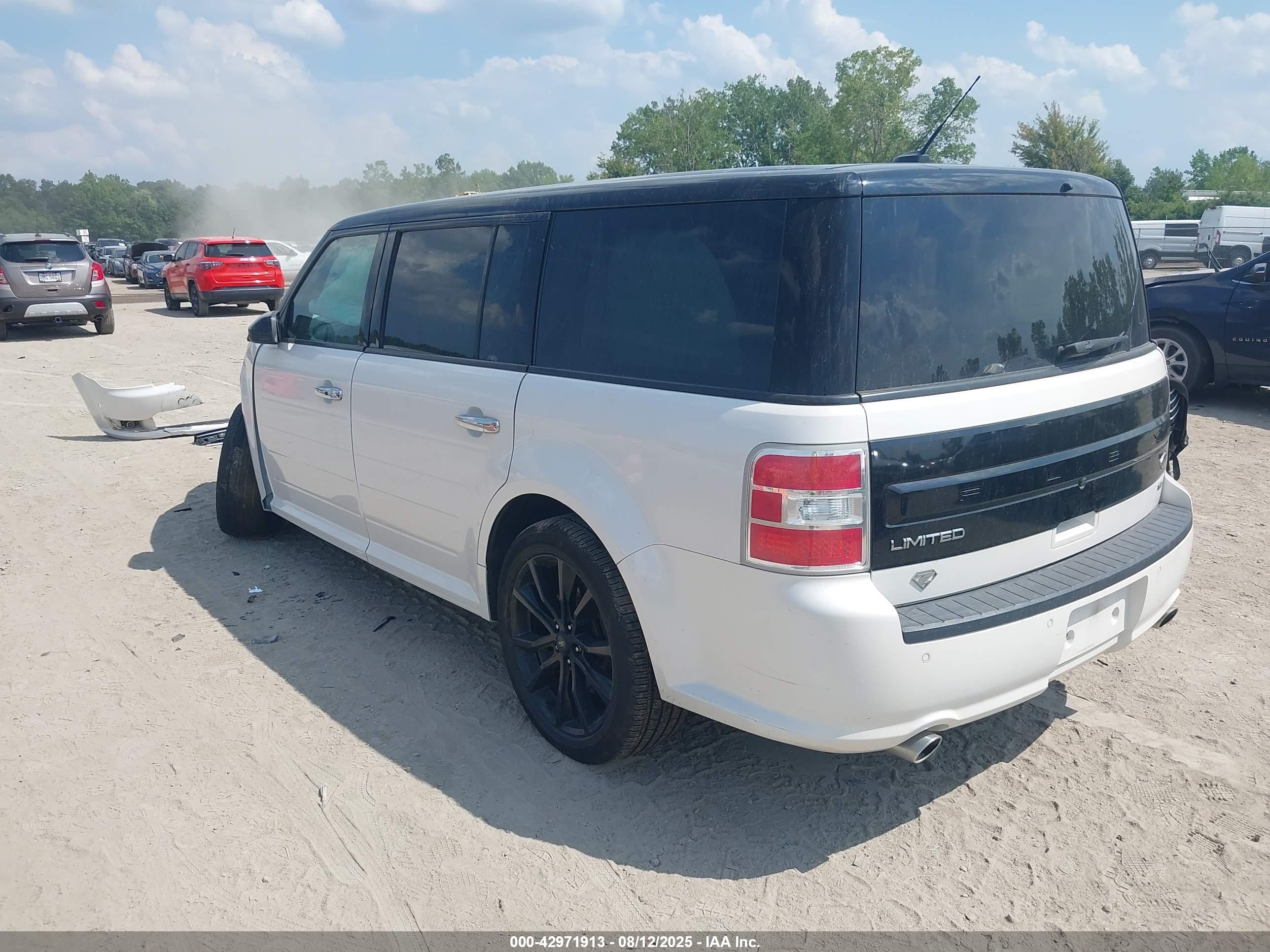 FORD FLEX image 3