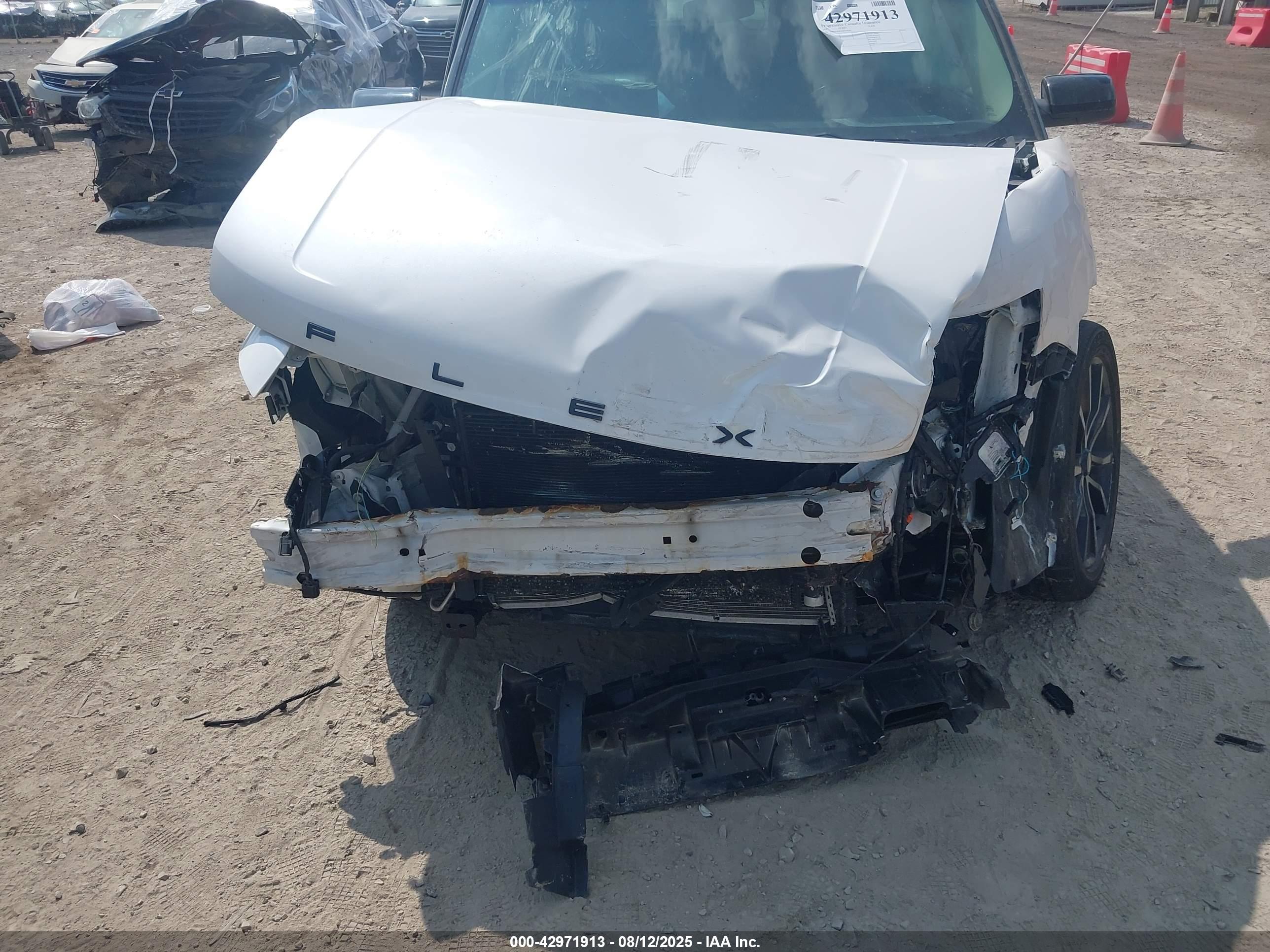FORD FLEX image 6