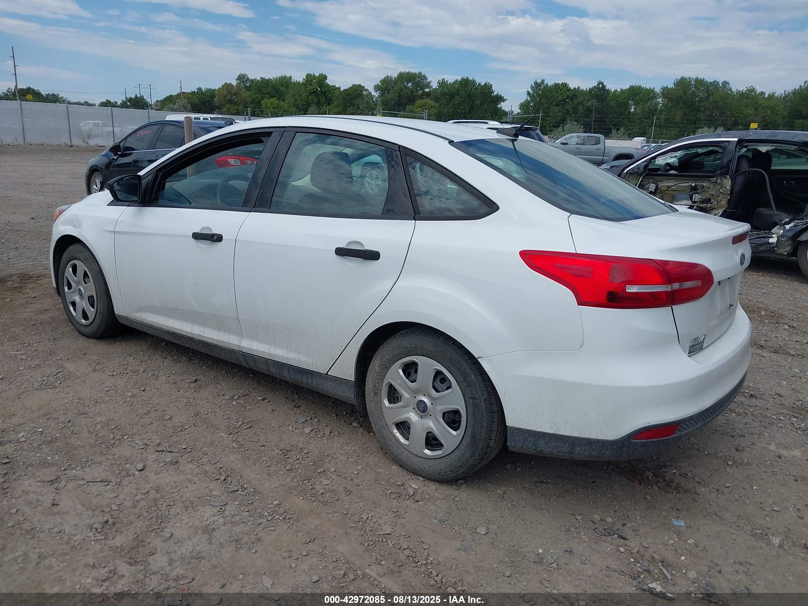 FORD FOCUS image 3