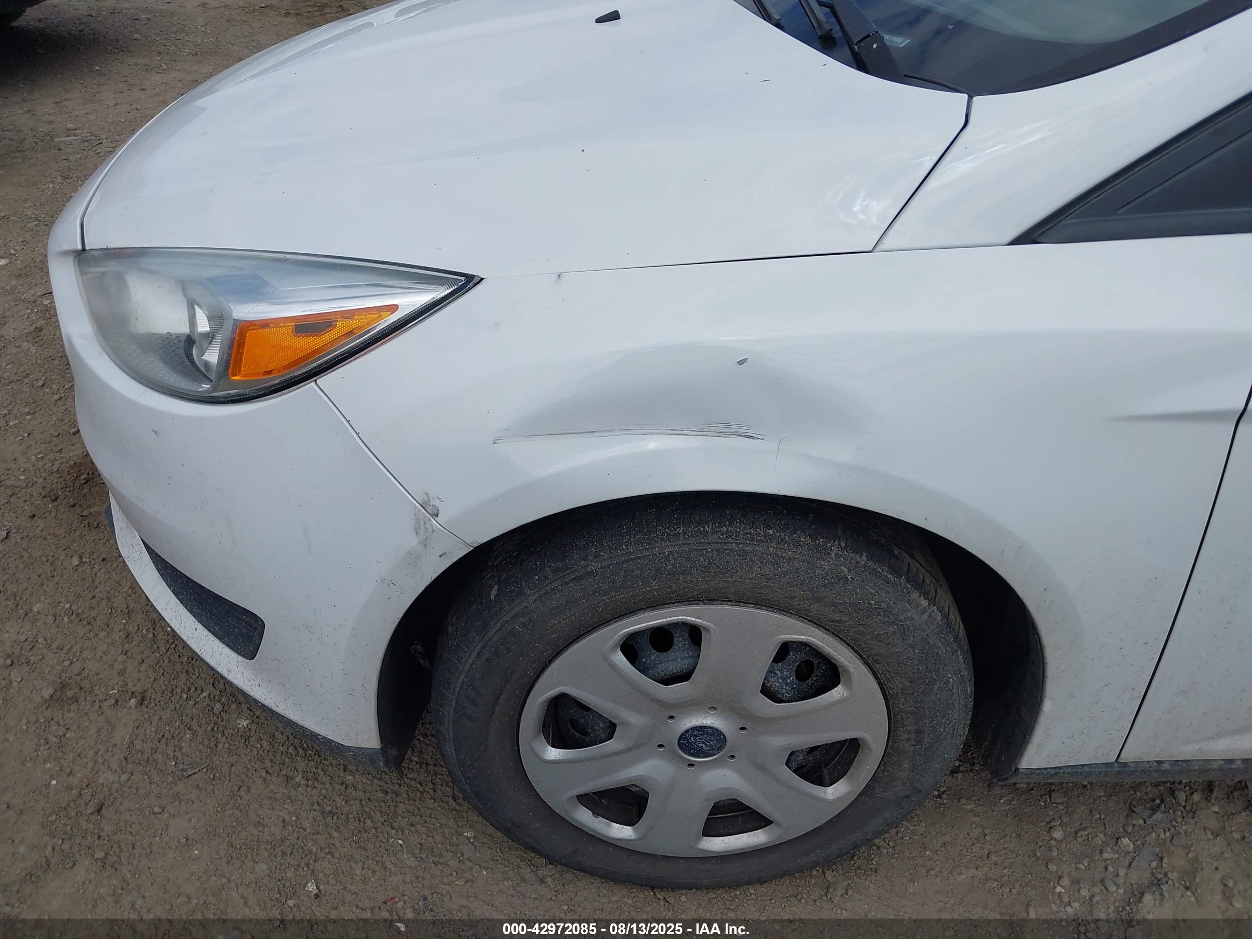 FORD FOCUS image 6