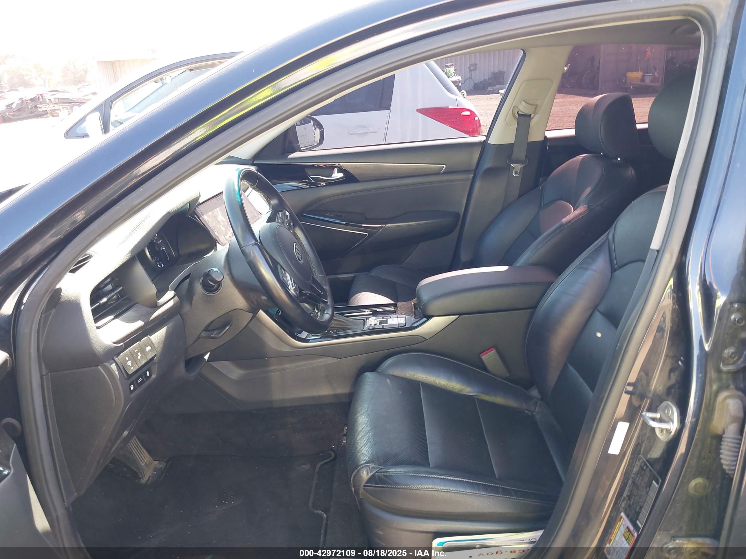 KIA CADENZA image 5