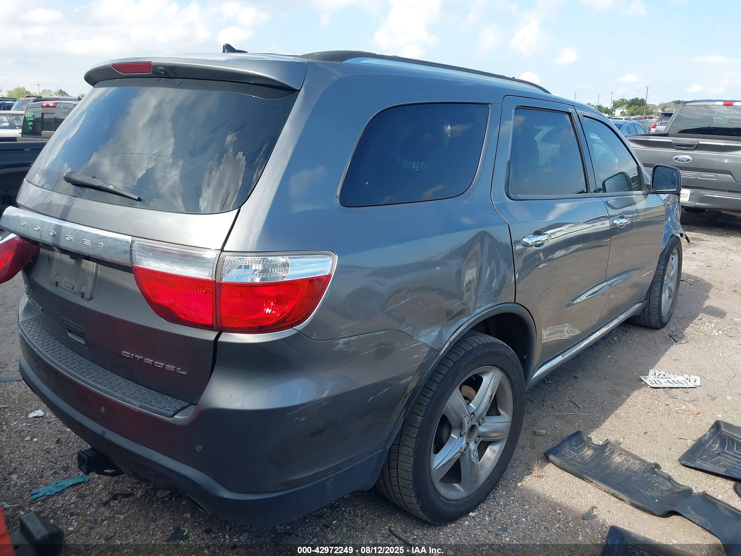 DODGE DURANGO image 4
