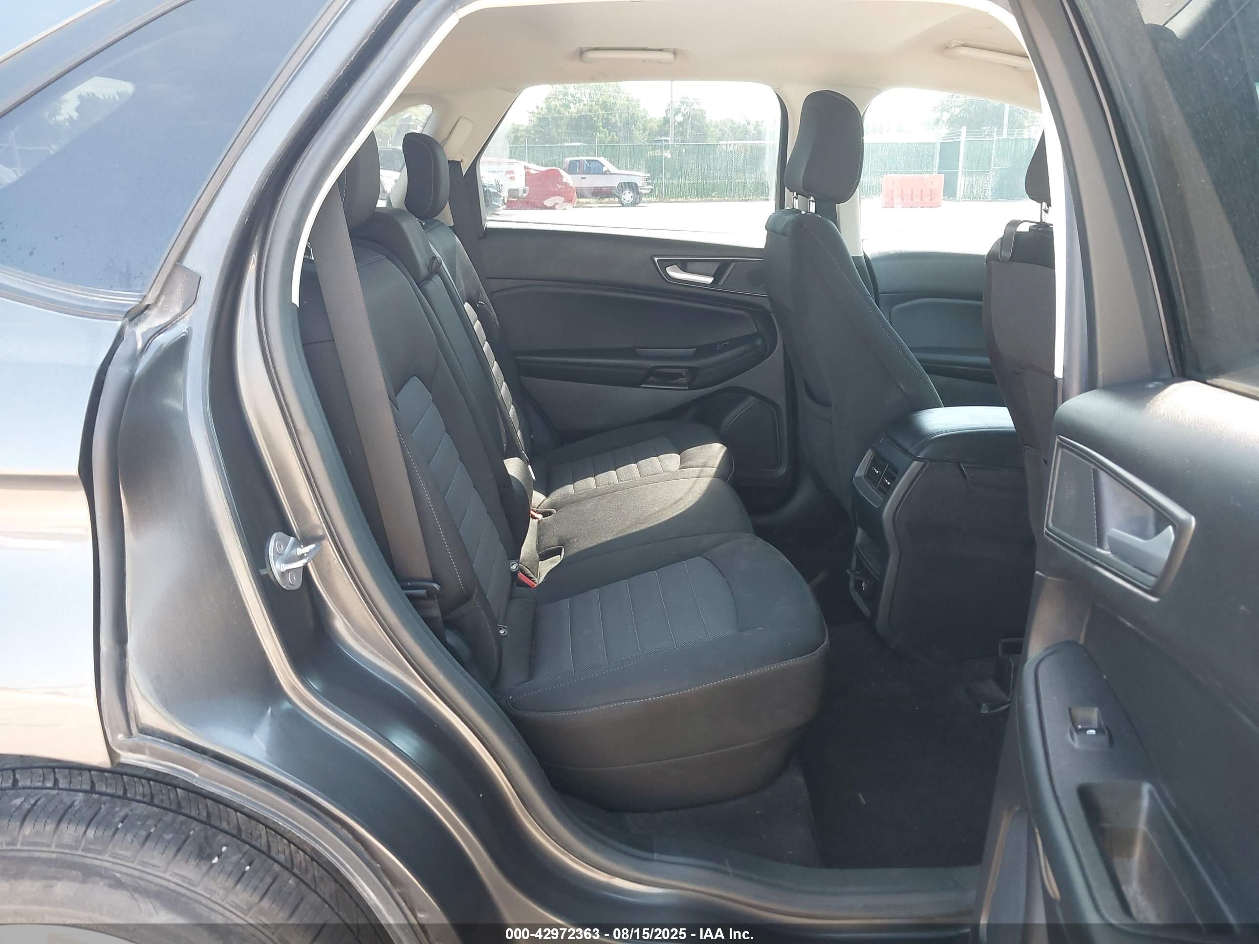 FORD EDGE image 8