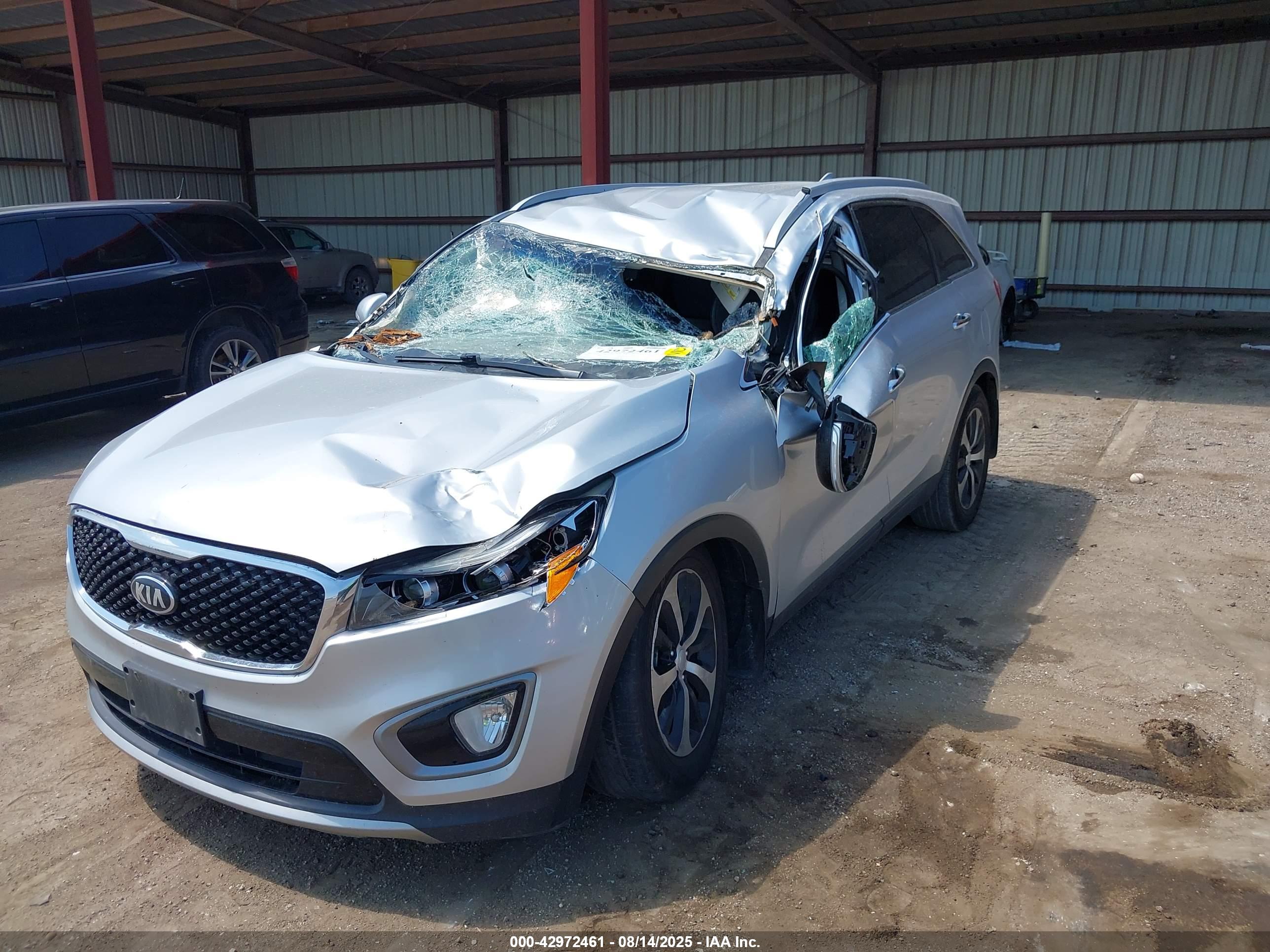 KIA SORENTO image 2