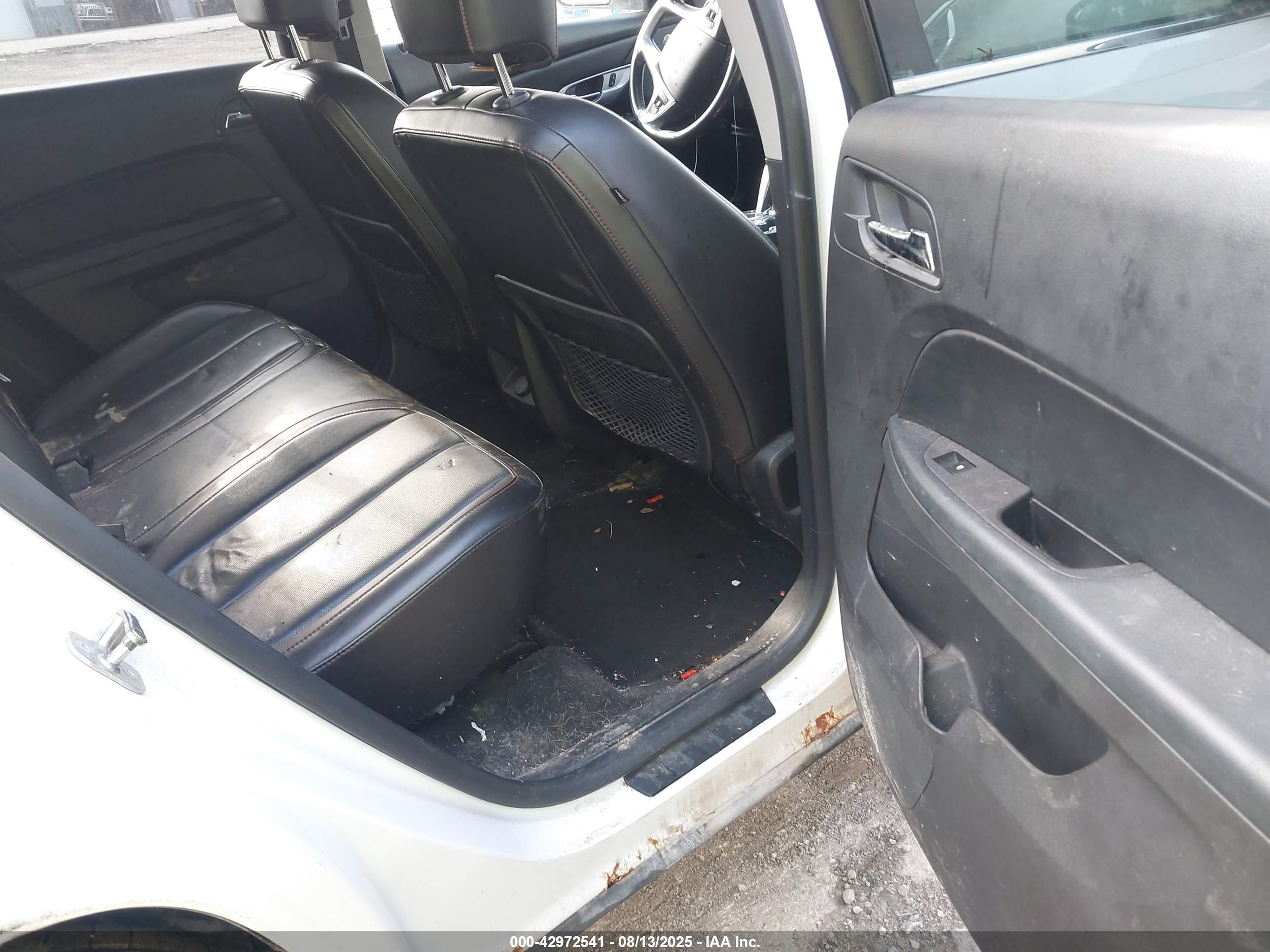 GMC TERRAIN image 8