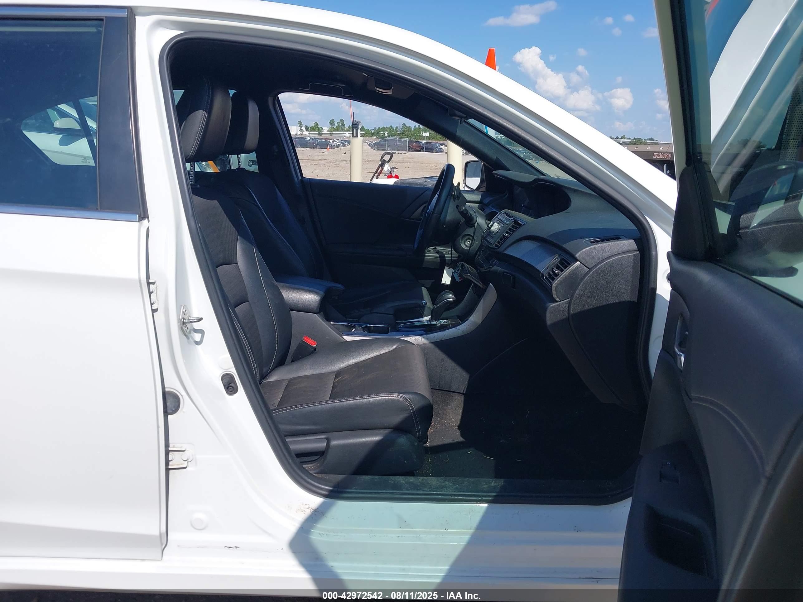 HONDA ACCORD image 5