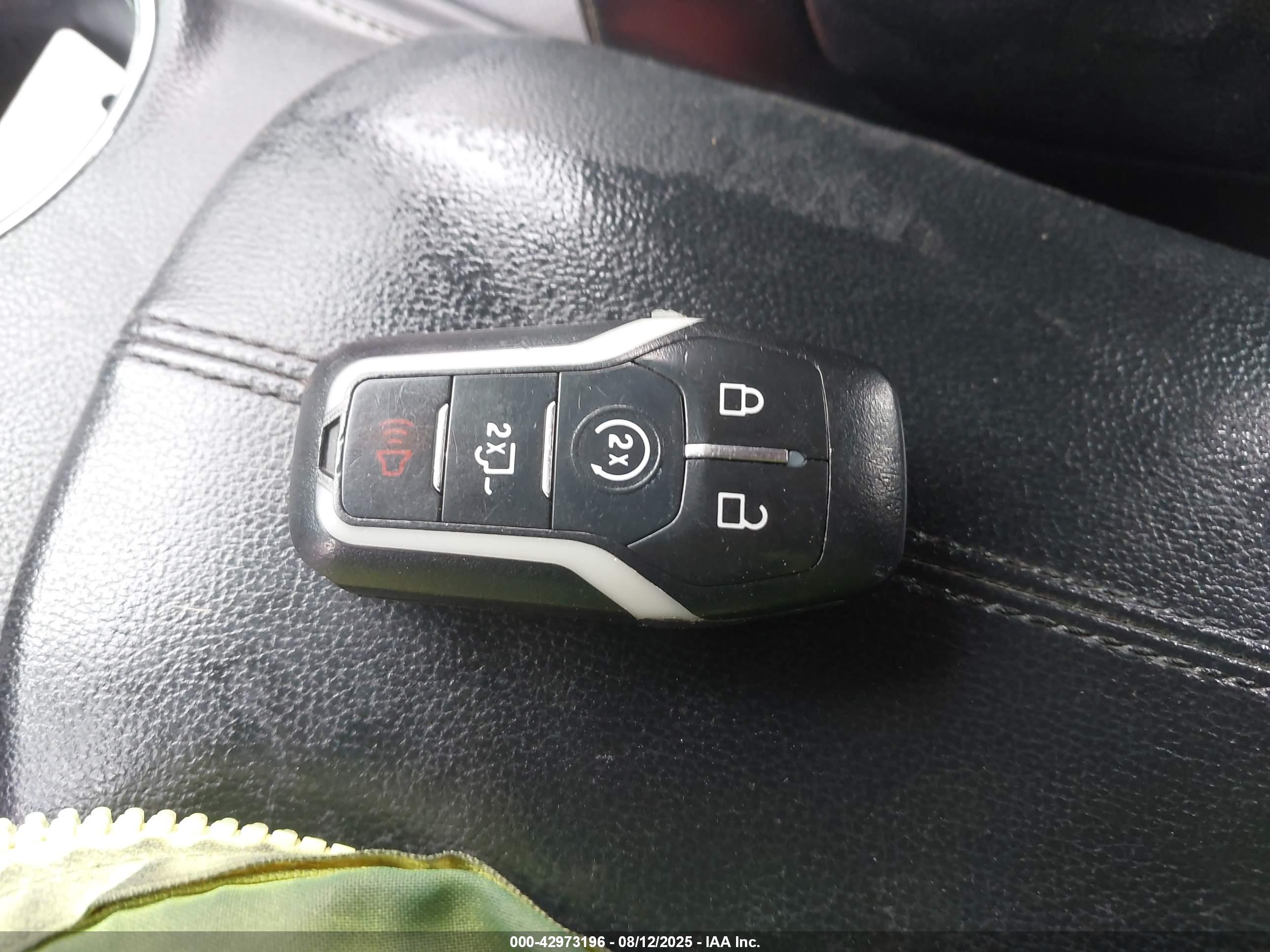 FORD MUSTANG image 11