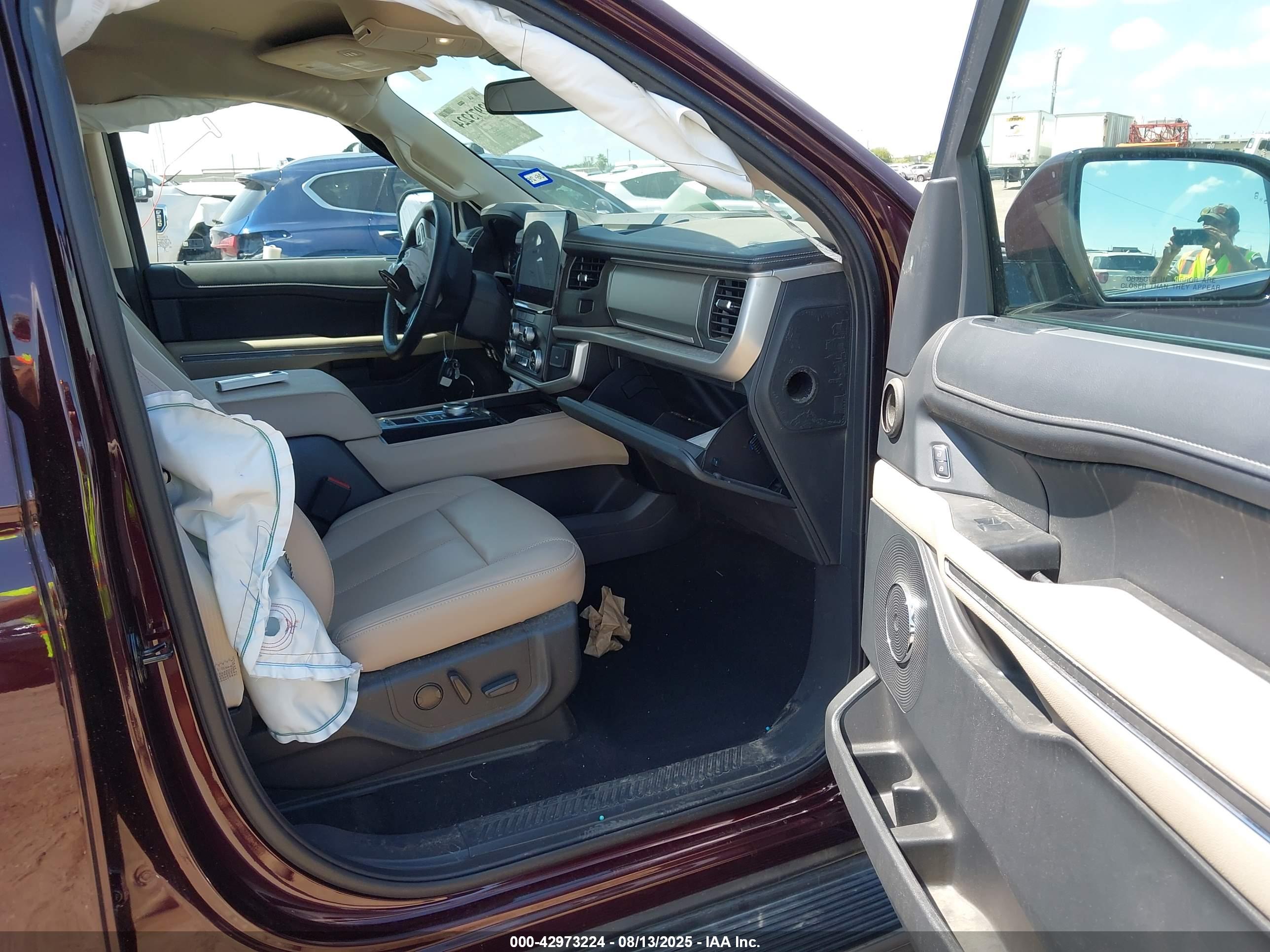 FORD EXPEDITION image 5