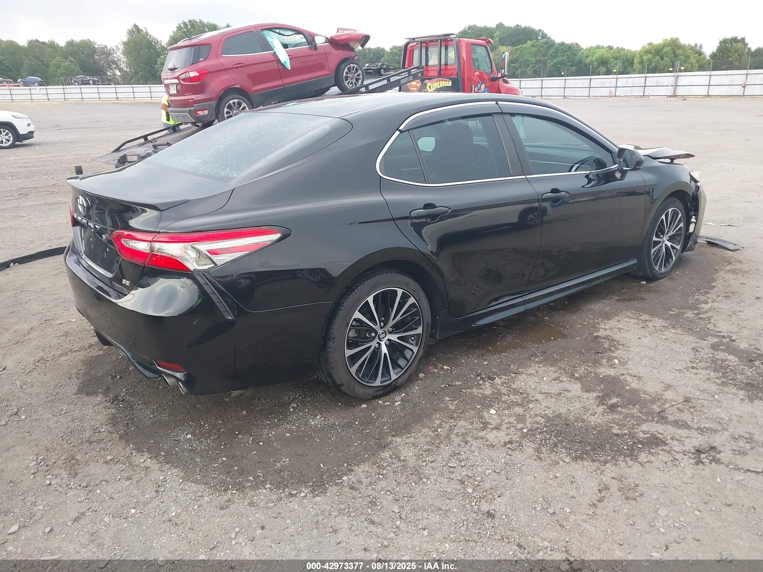 TOYOTA CAMRY image 4