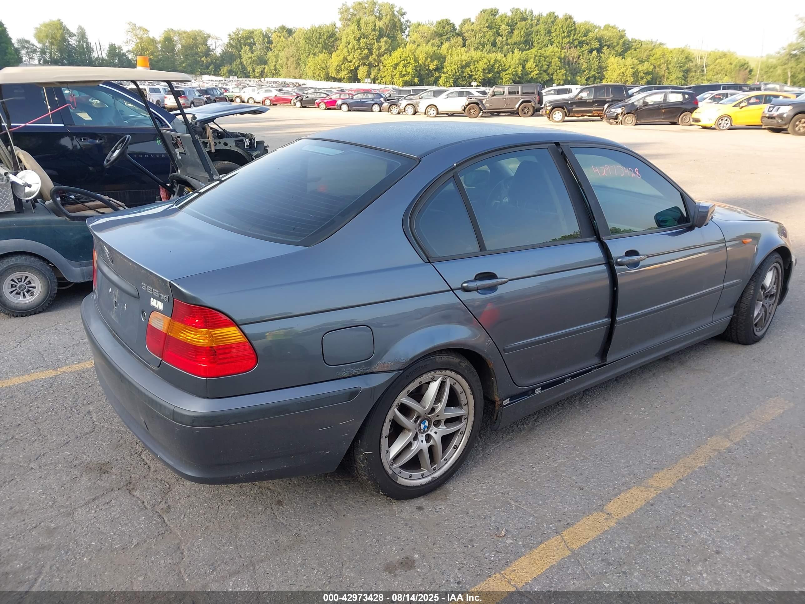 BMW 325I image 4