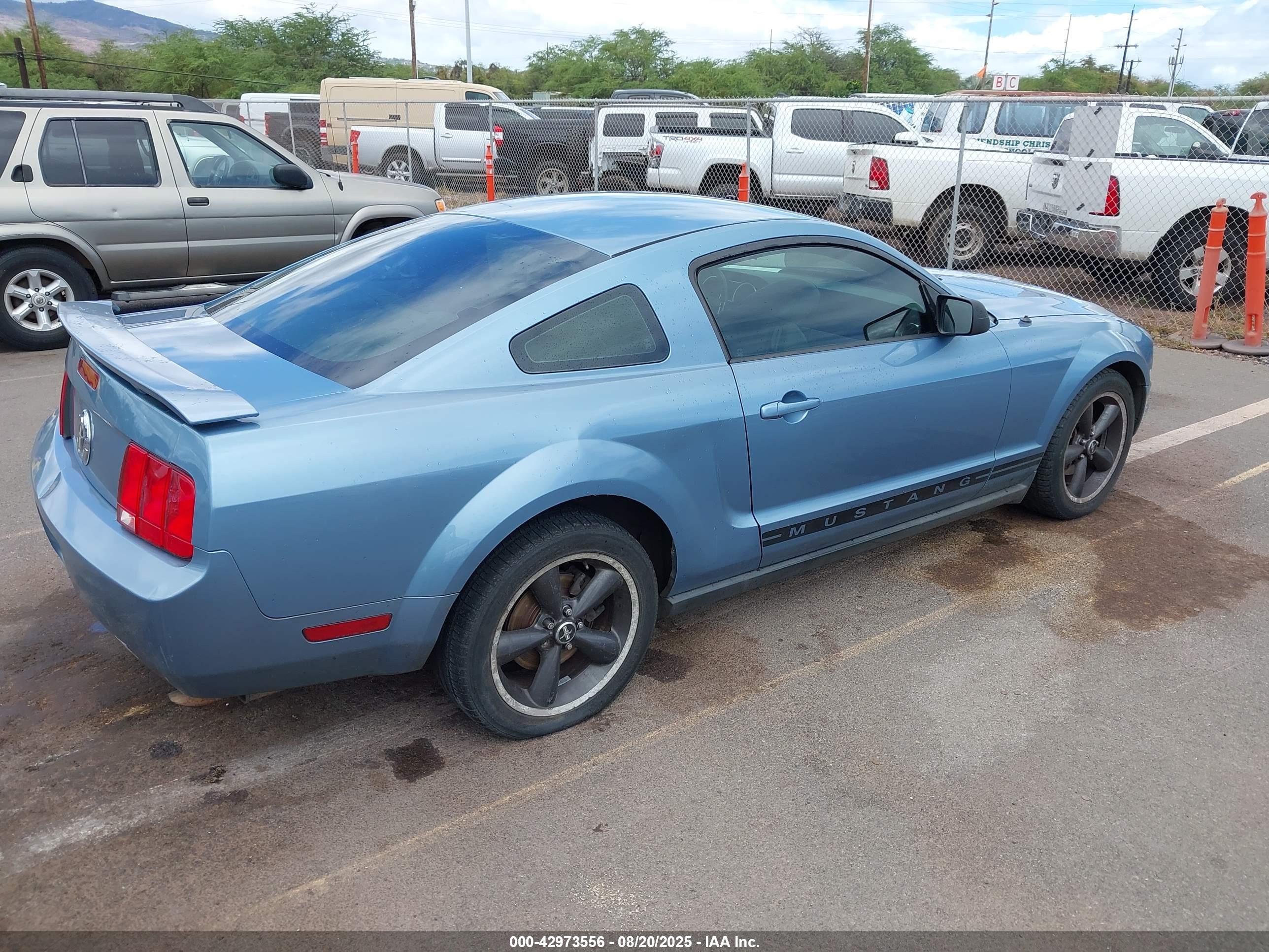 FORD MUSTANG image 4