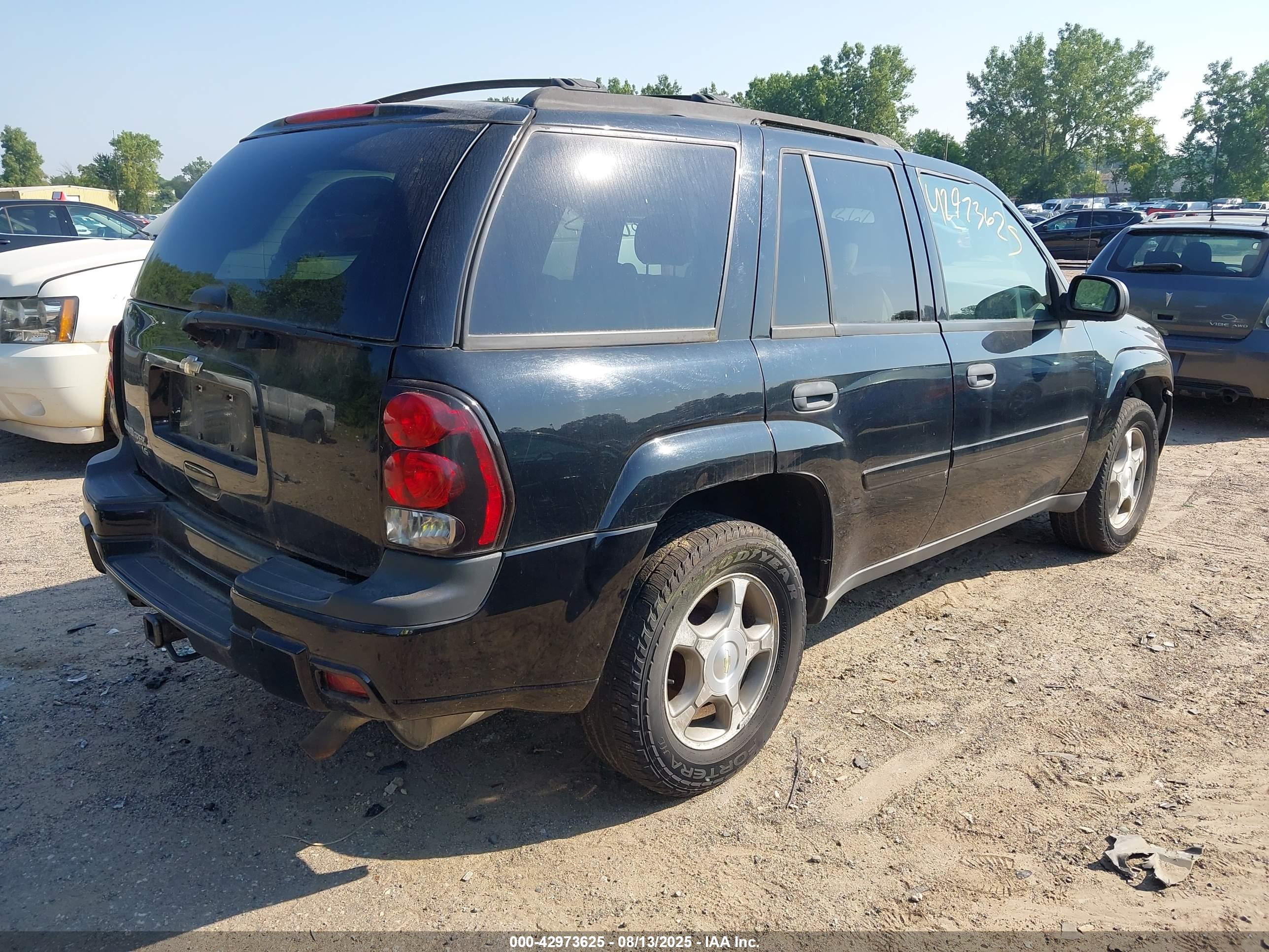 CHEVROLET TRAILBLAZER image 4