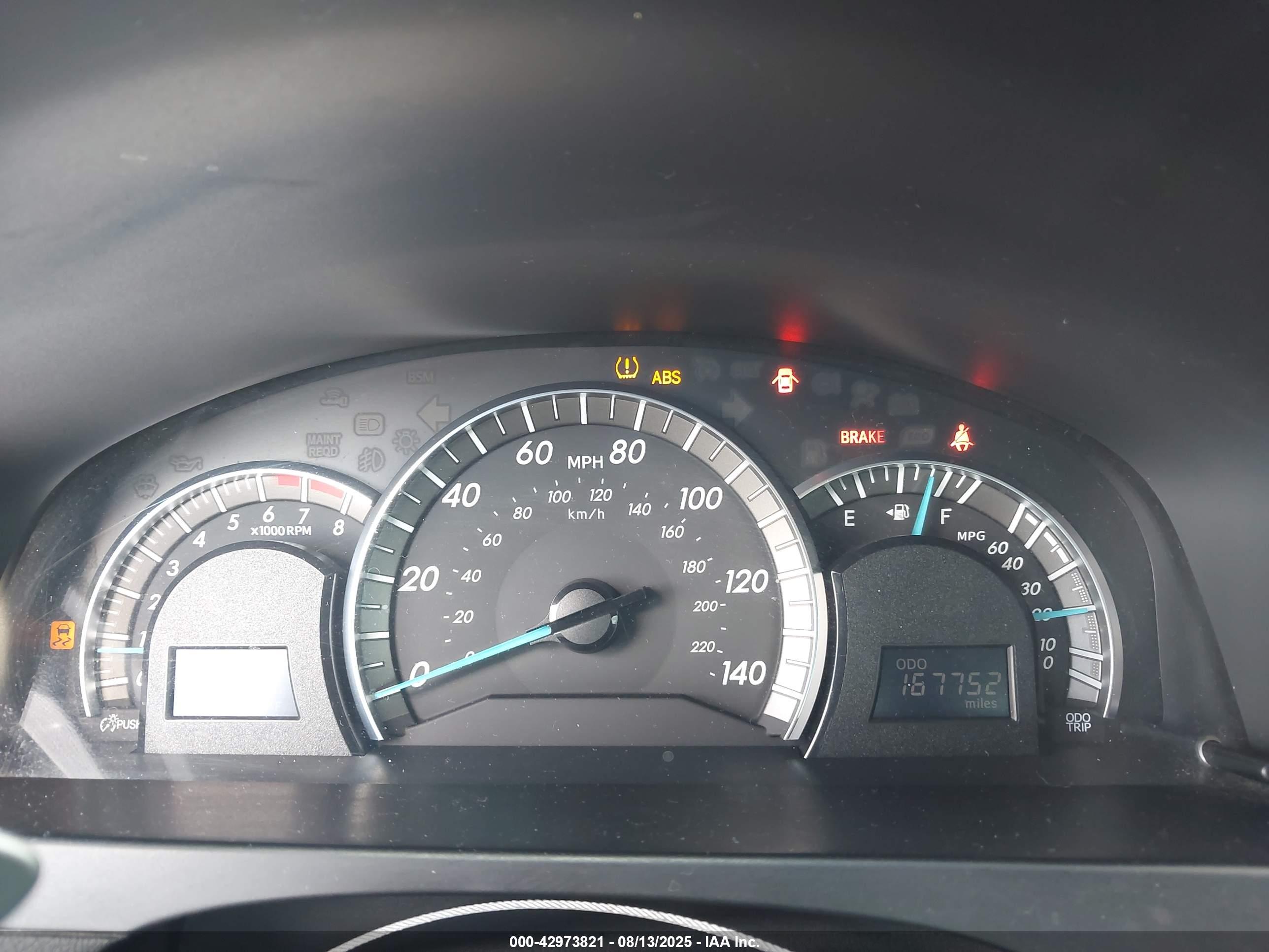 TOYOTA CAMRY image 7