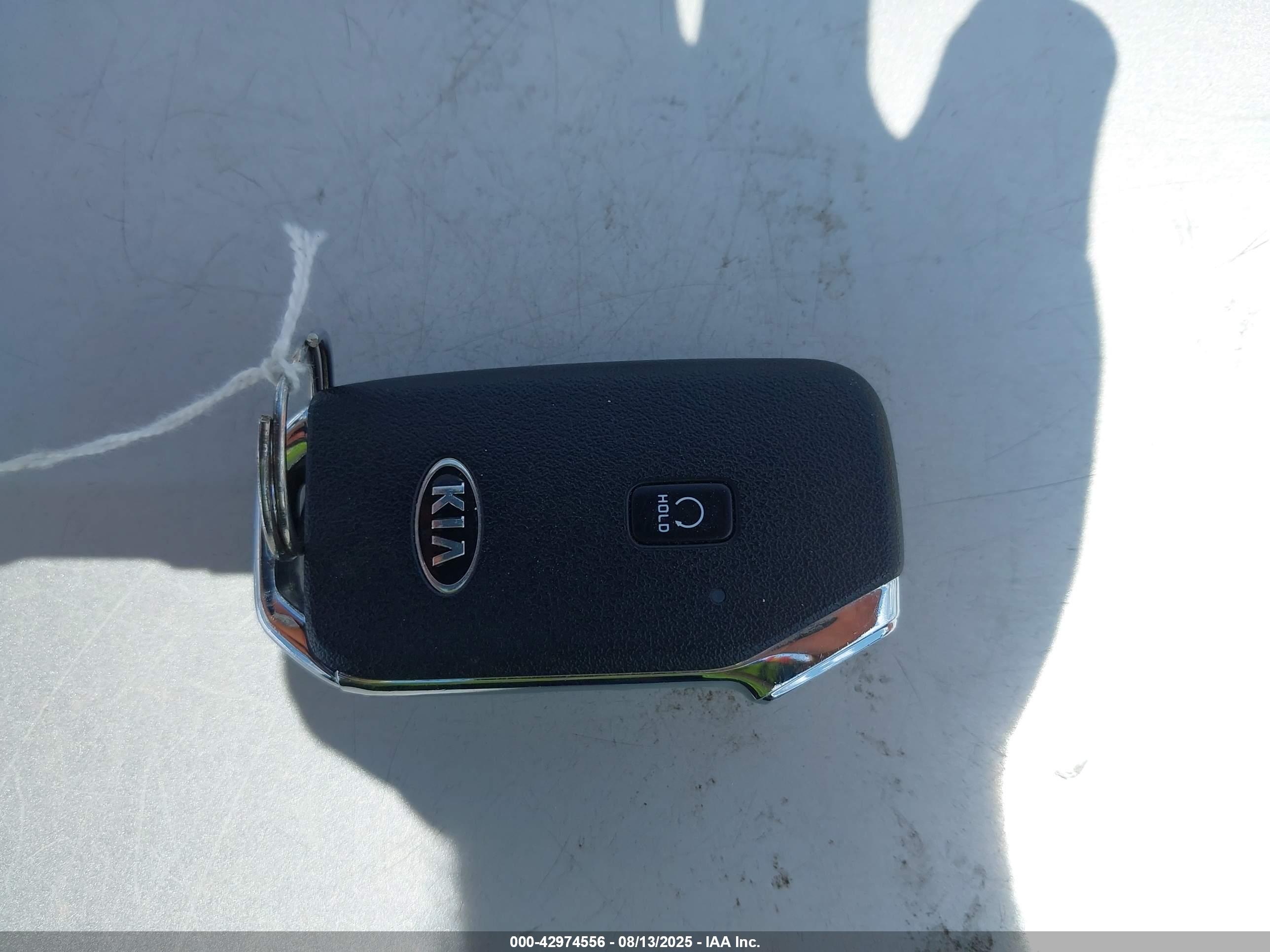 KIA SORENTO image 11