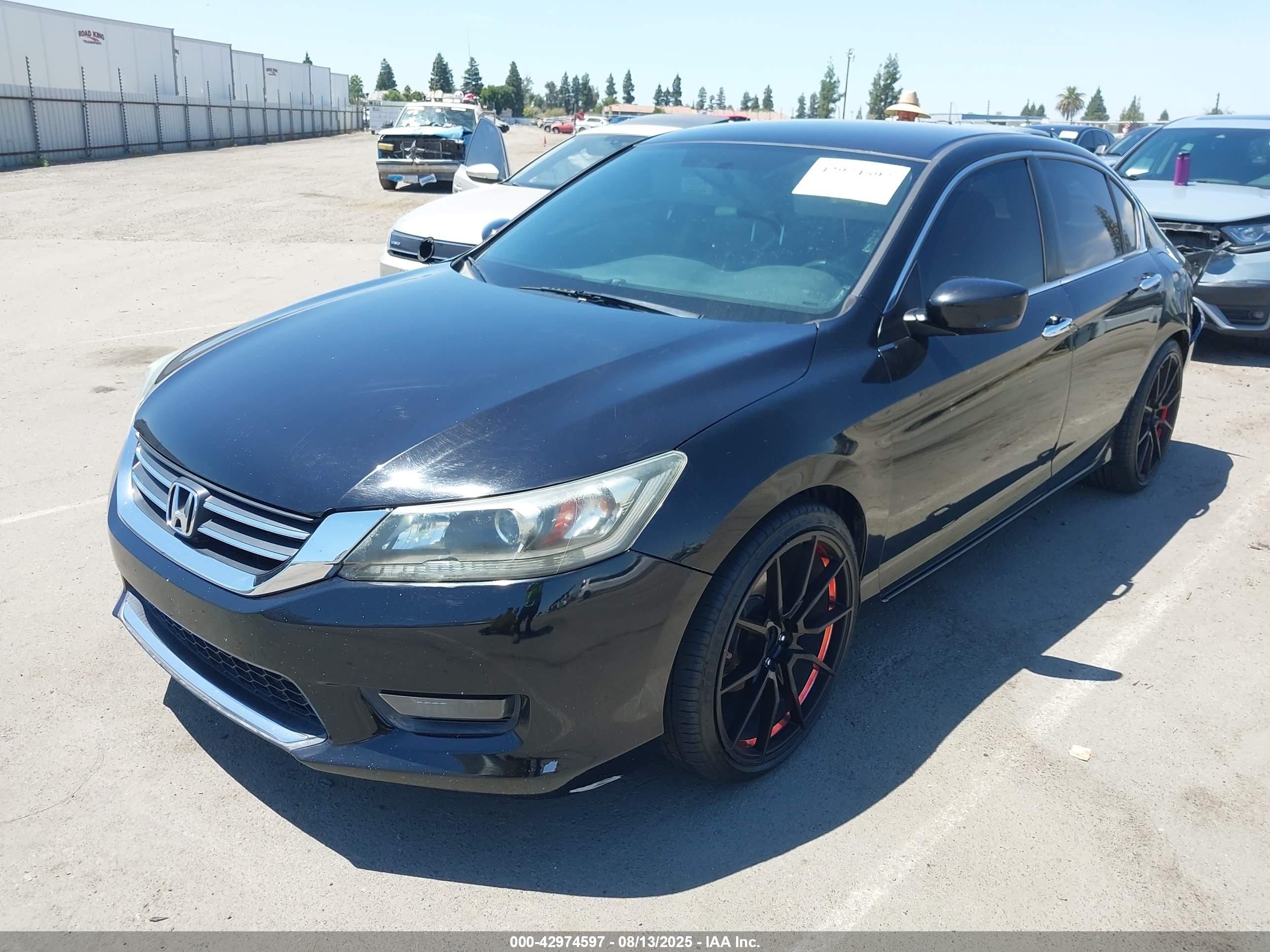 HONDA ACCORD image 2