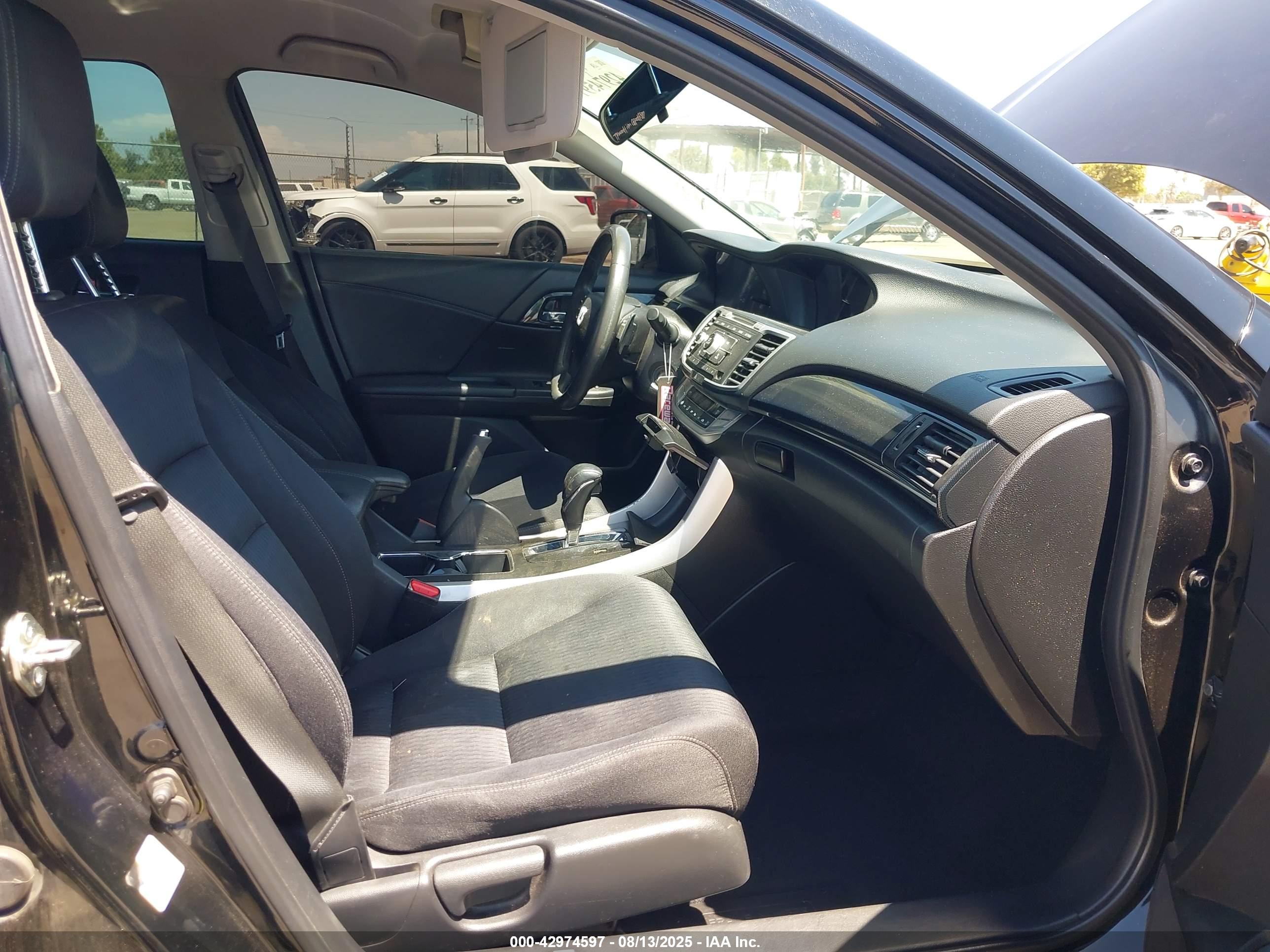 HONDA ACCORD image 5